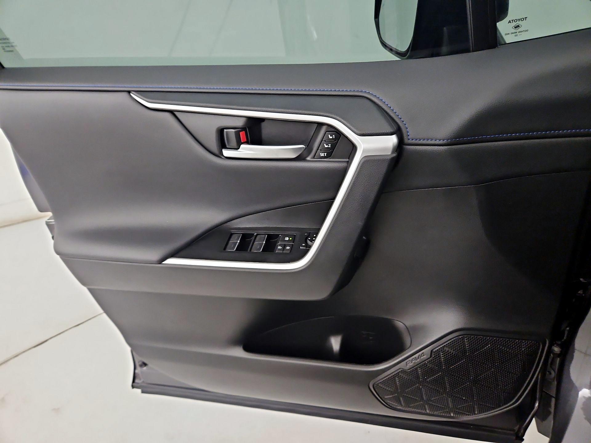 Thumbnail: 2023 Toyota RAV4 - 12