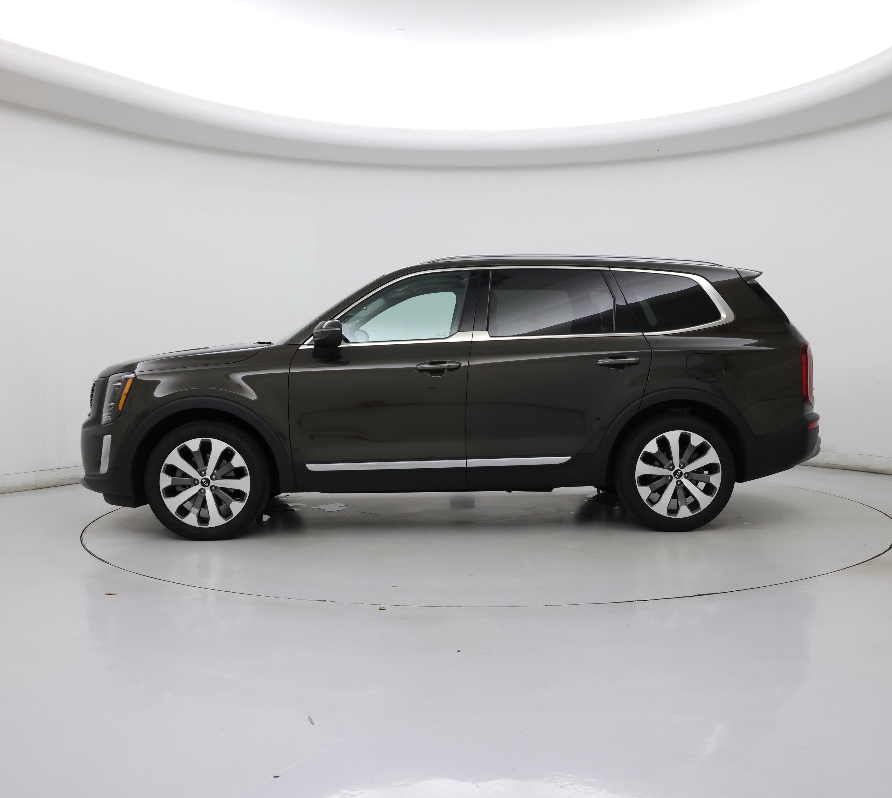 Thumbnail: 2021 Kia Telluride - 3