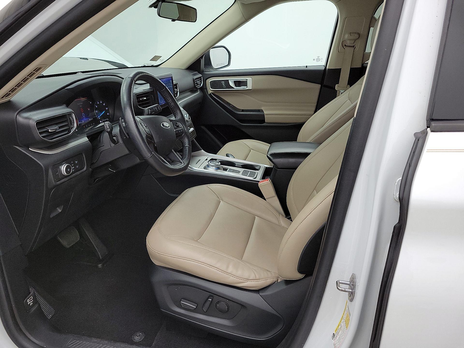 Thumbnail: 2020 Ford Explorer - 11