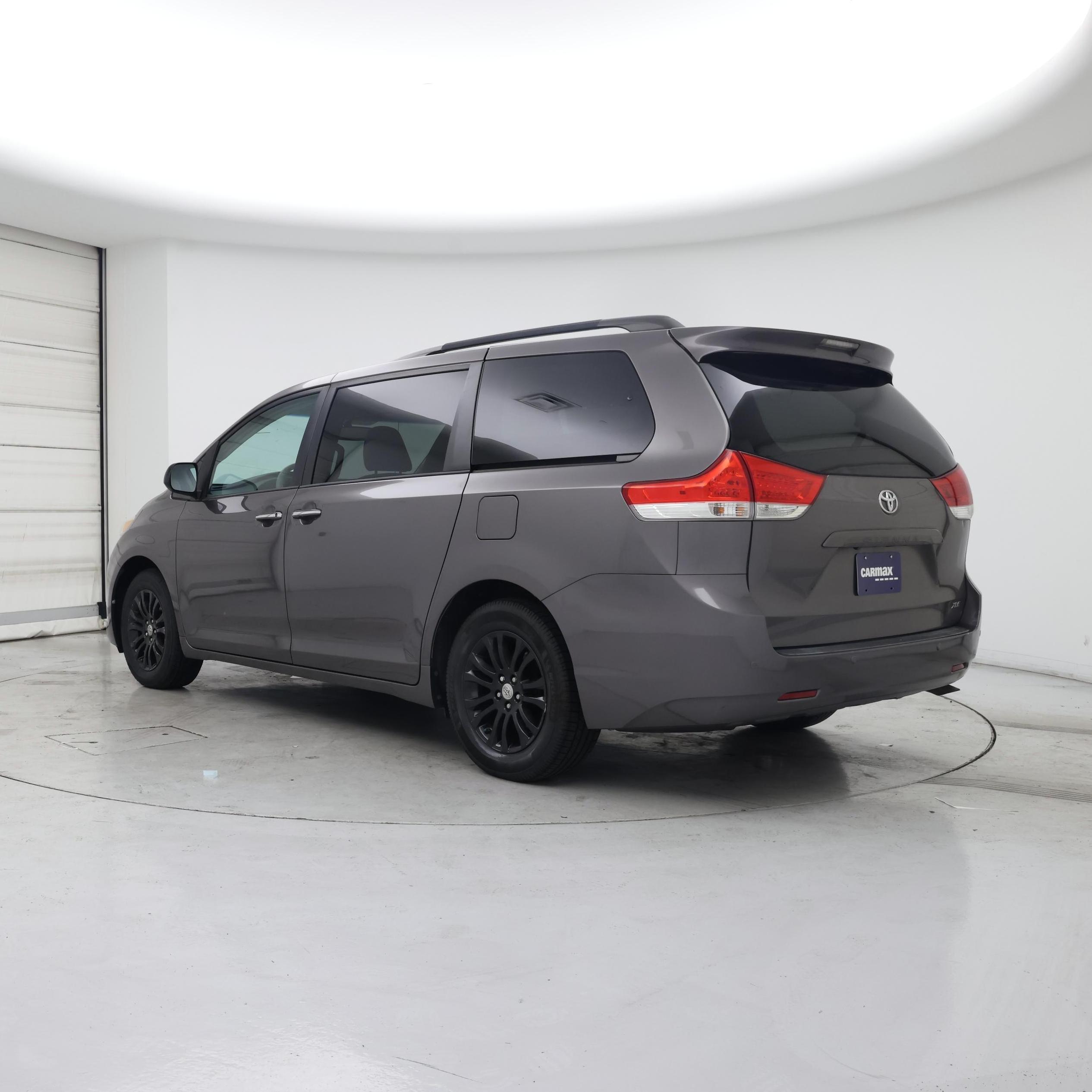 Thumbnail: 2013 Toyota Sienna - 2