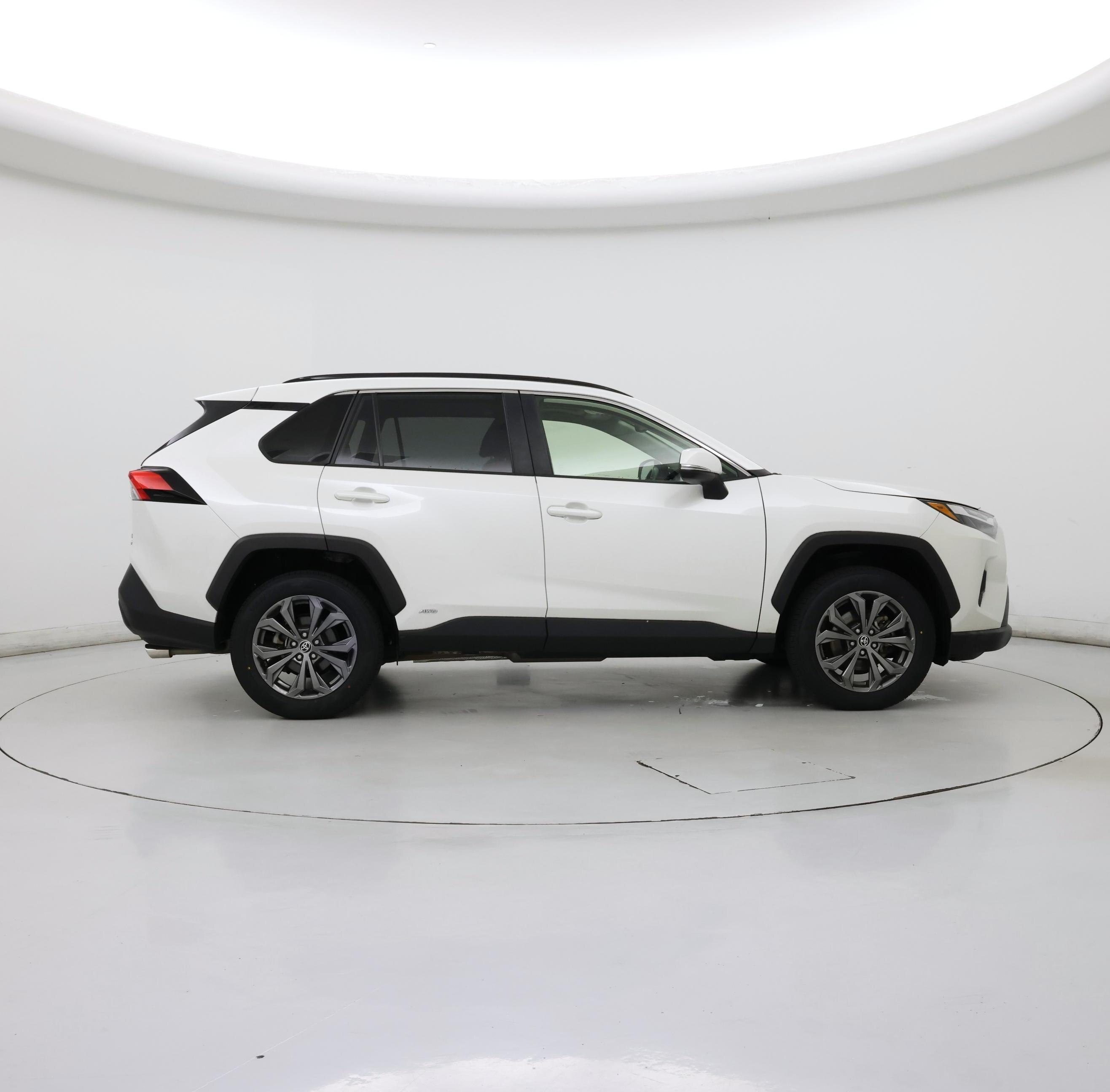 Thumbnail: 2022 Toyota RAV4 - 7