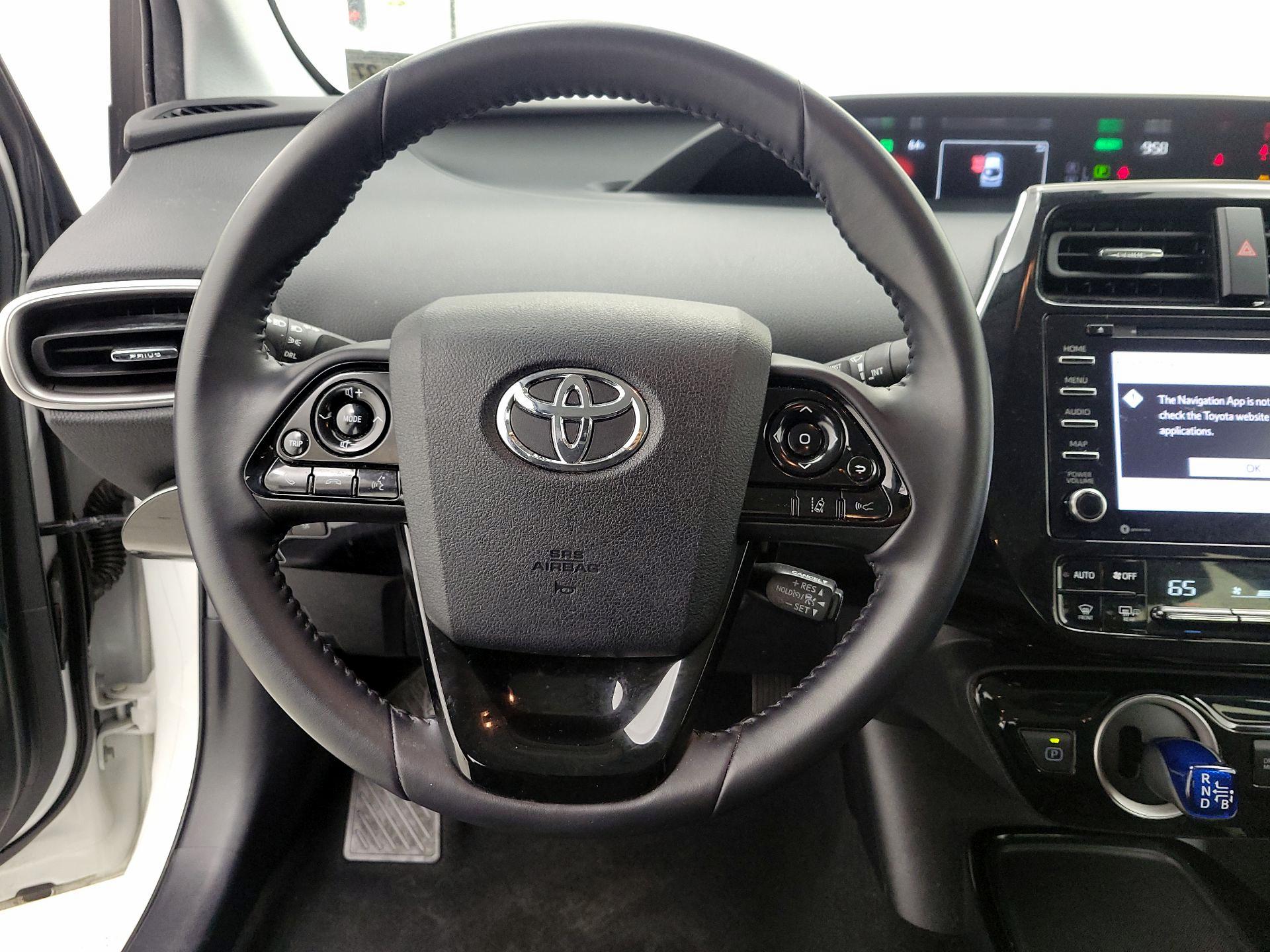 Thumbnail: 2022 Toyota Prius Prime - 10