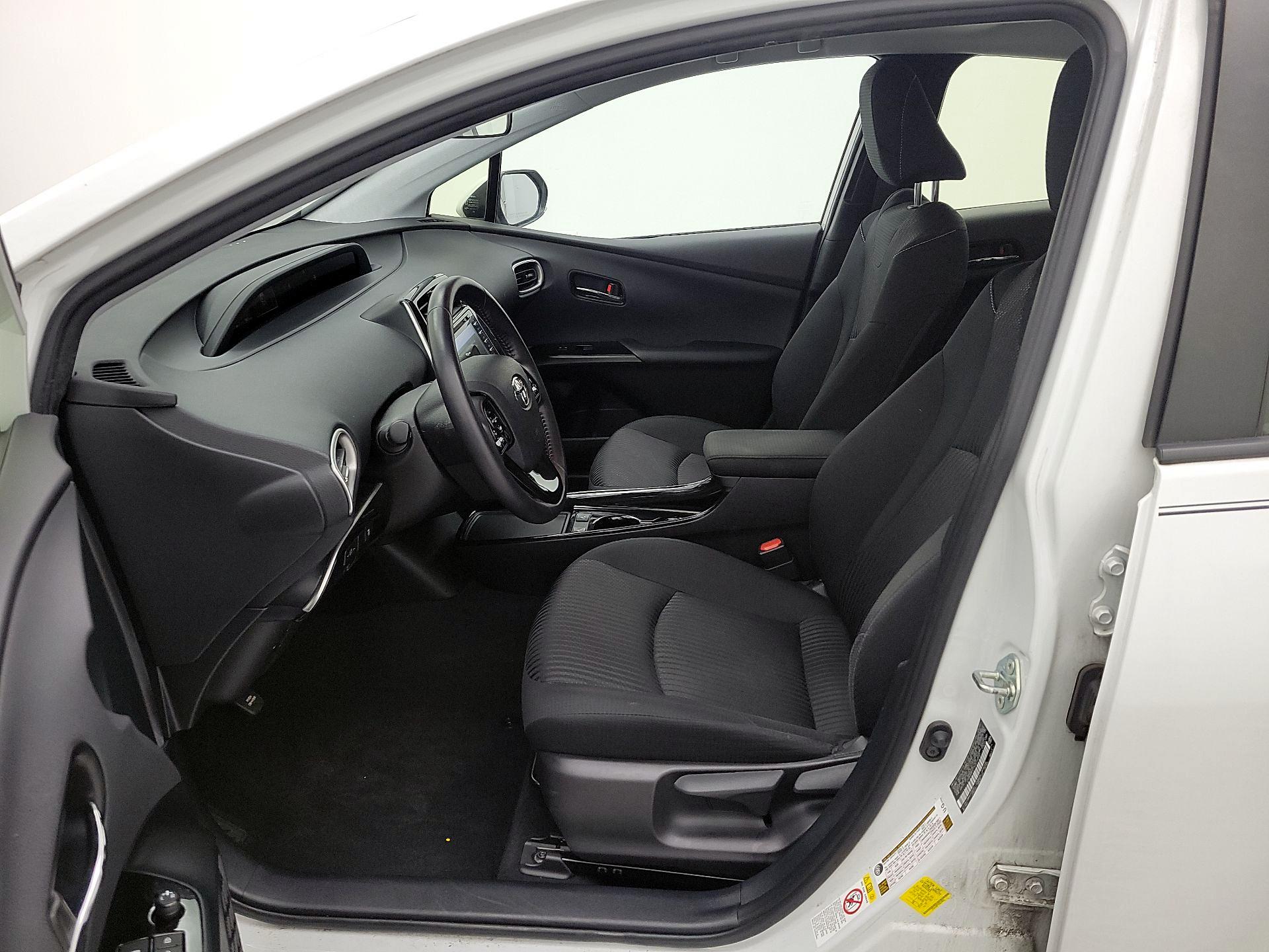 Thumbnail: 2022 Toyota Prius Prime - 11