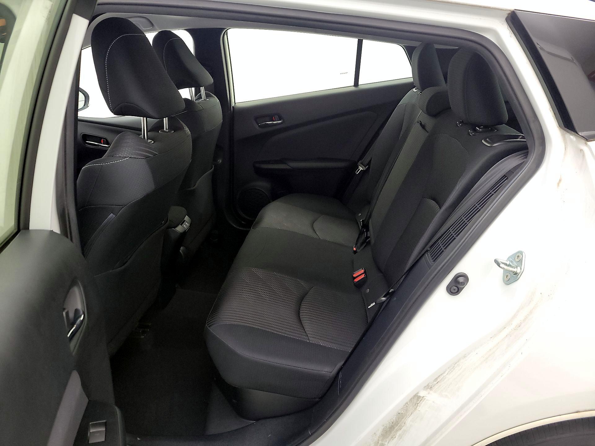 Thumbnail: 2022 Toyota Prius Prime - 20