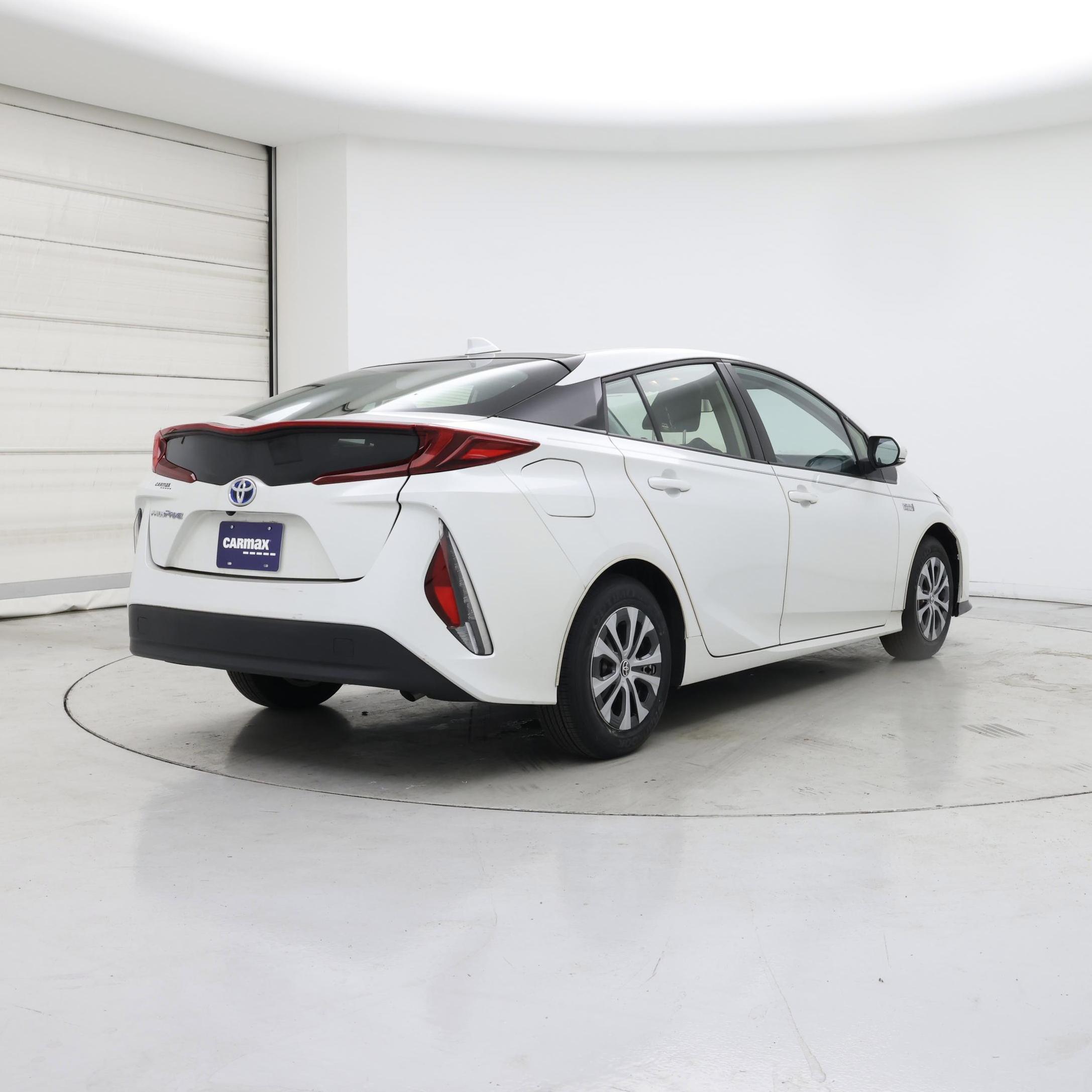 Thumbnail: 2022 Toyota Prius Prime - 8