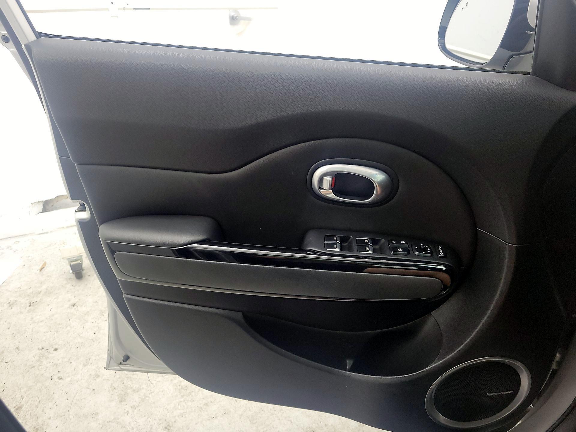 Thumbnail: 2018 Kia Soul - 12