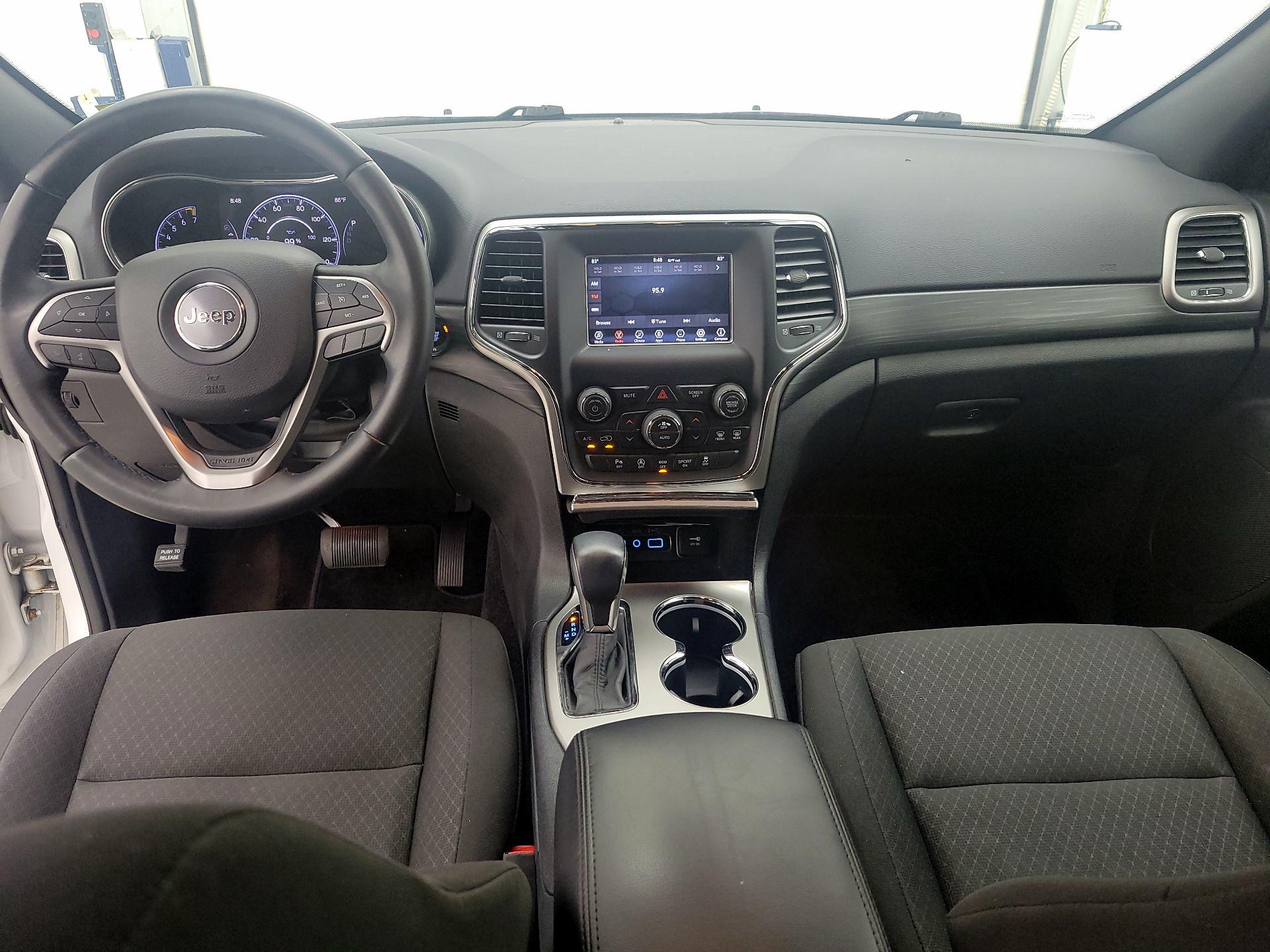 Thumbnail: 2019 Jeep Grand Cherokee - 9