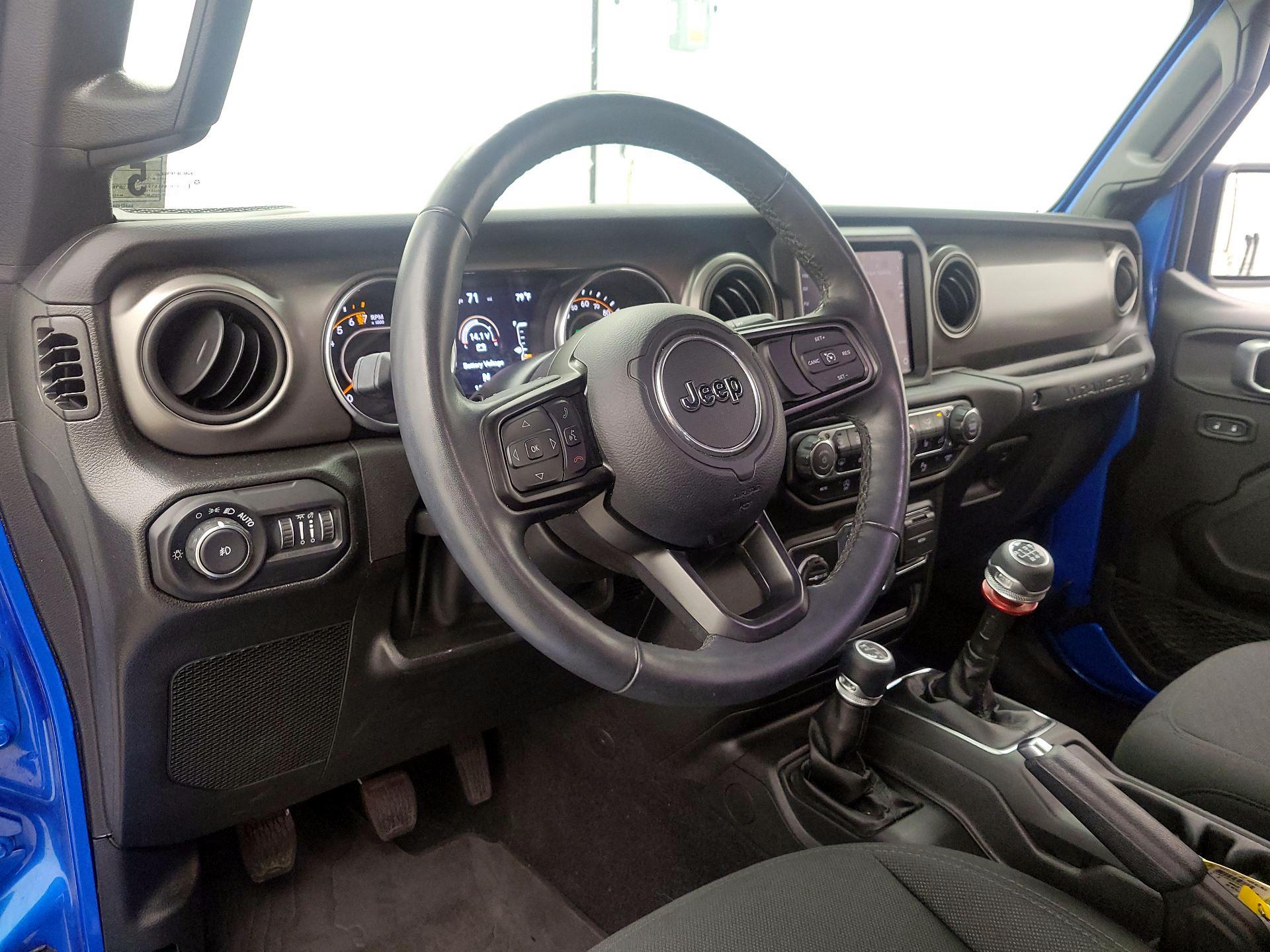 Thumbnail: 2022 Jeep Wrangler - 9