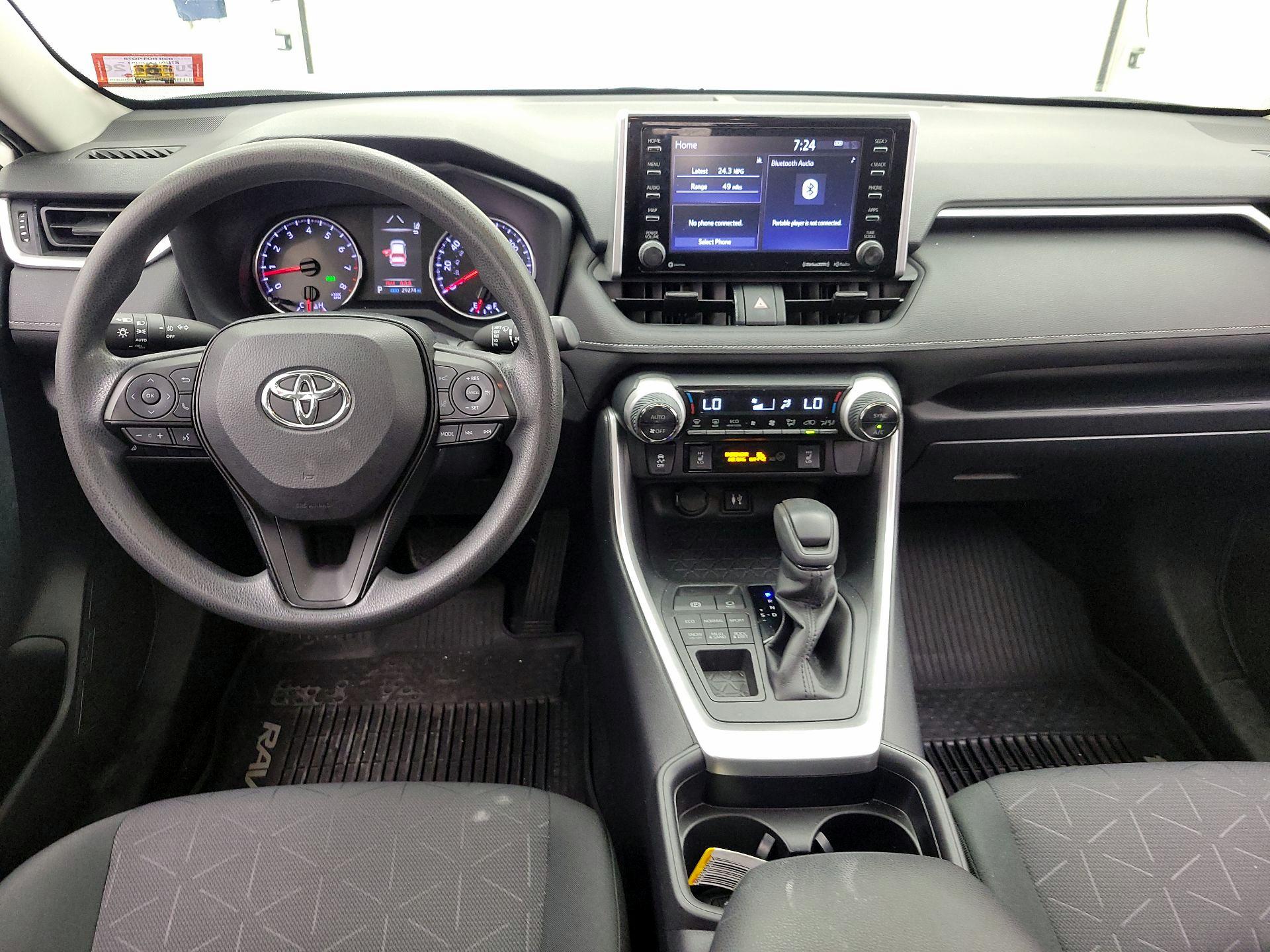 Thumbnail: 2019 Toyota RAV4 - 9