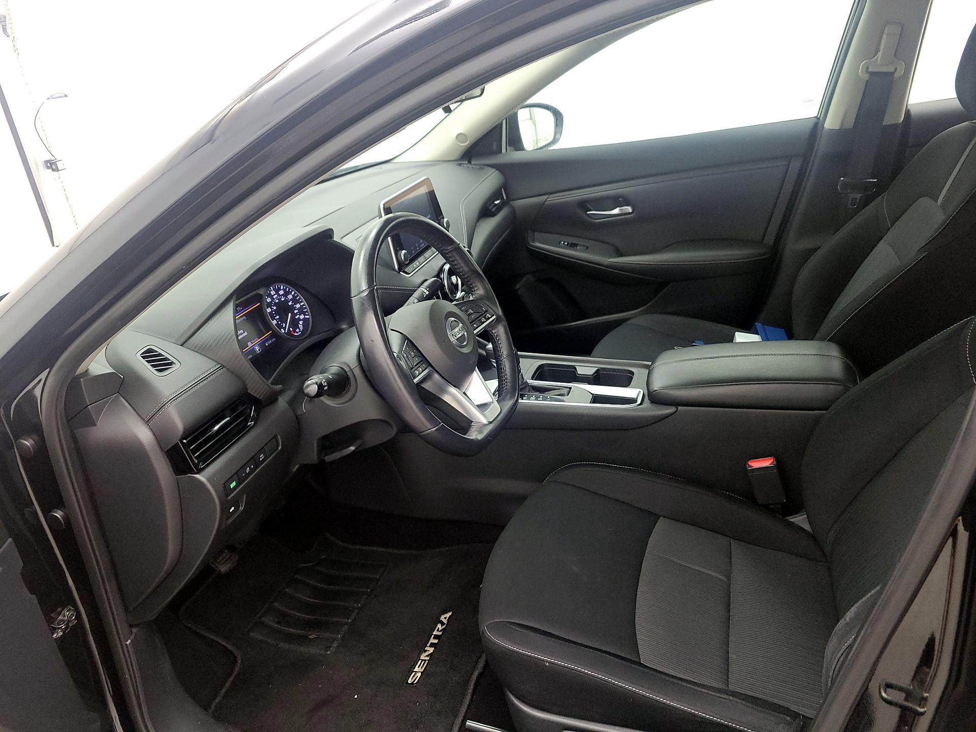 Thumbnail: 2021 Nissan Sentra - 11