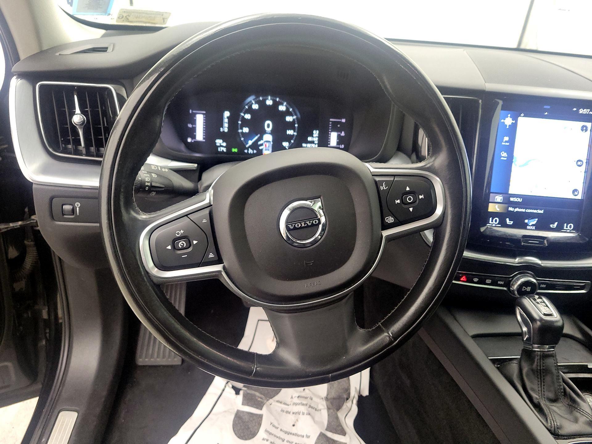 Thumbnail: 2019 Volvo XC60 - 10