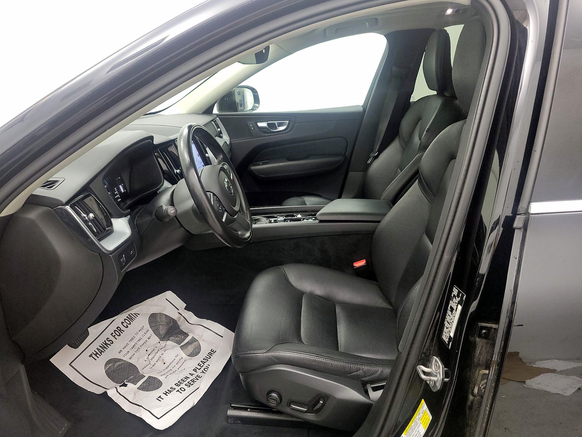 Thumbnail: 2019 Volvo XC60 - 11