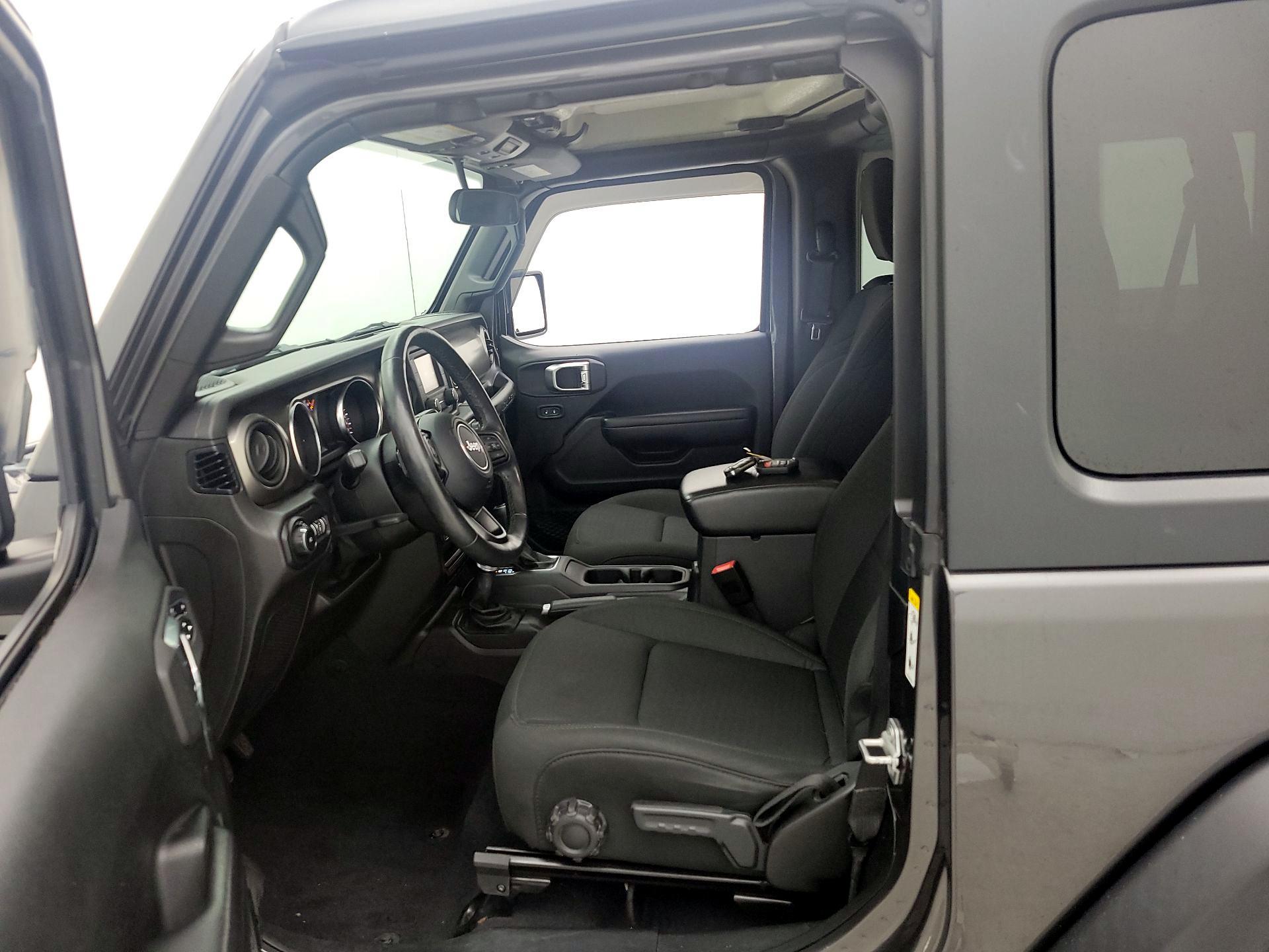 Thumbnail: 2019 Jeep Wrangler - 11