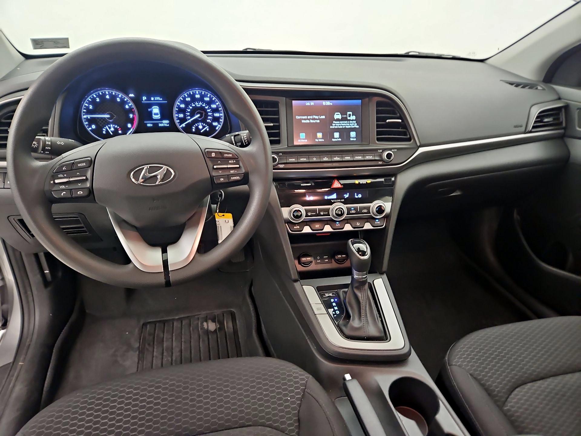 Thumbnail: 2020 Hyundai Elantra - 9