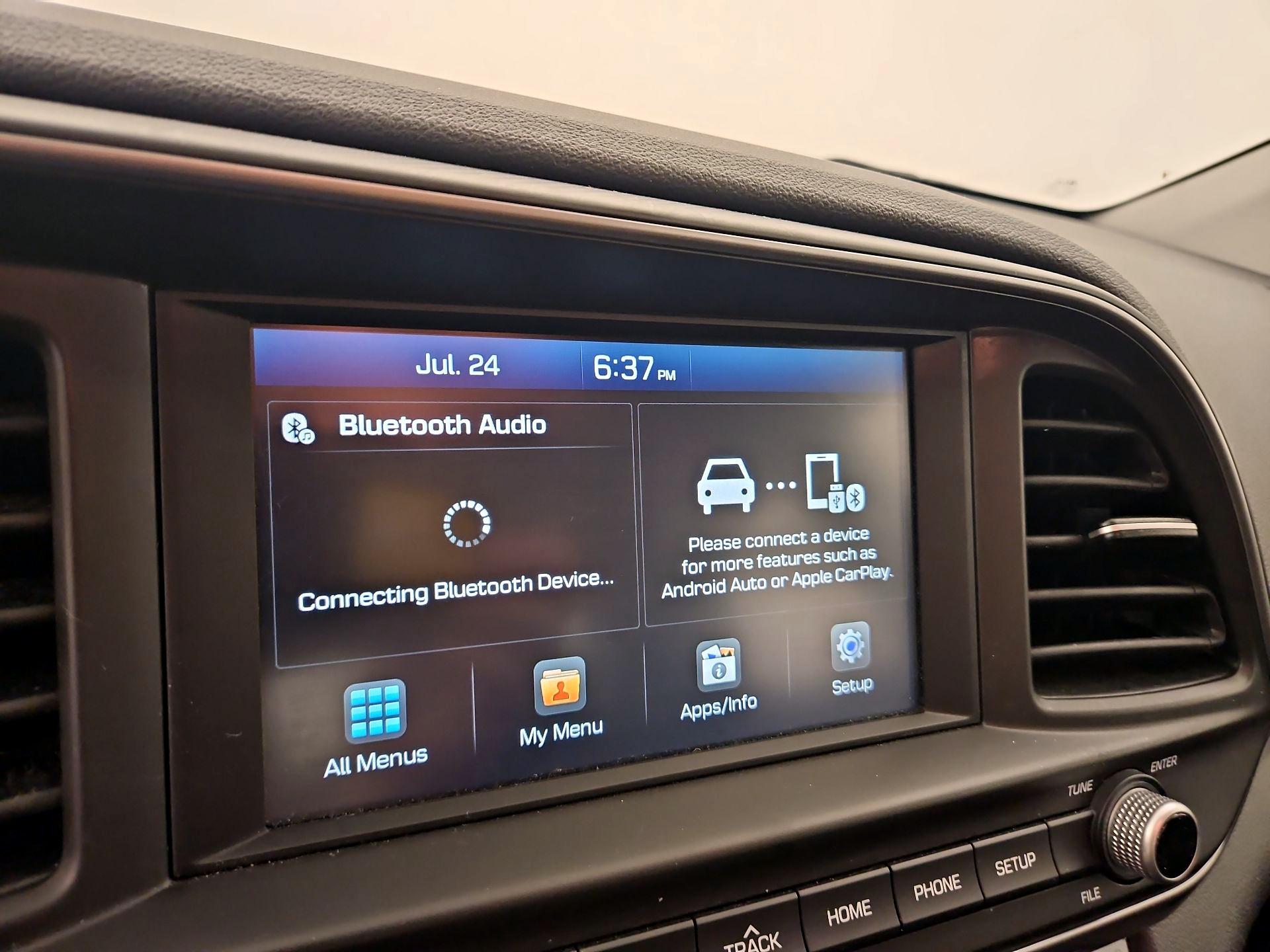 Thumbnail: 2020 Hyundai Elantra - 15