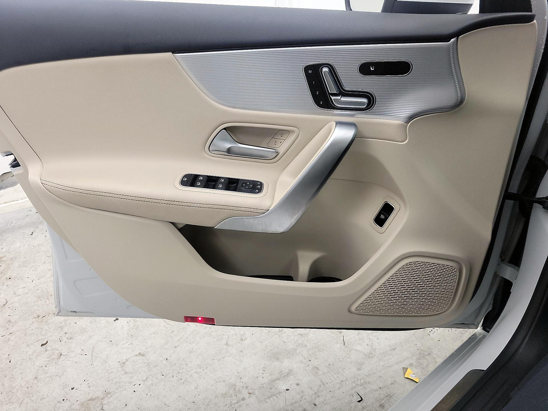 Thumbnail: 2020 Mercedes-Benz A-Class - 12