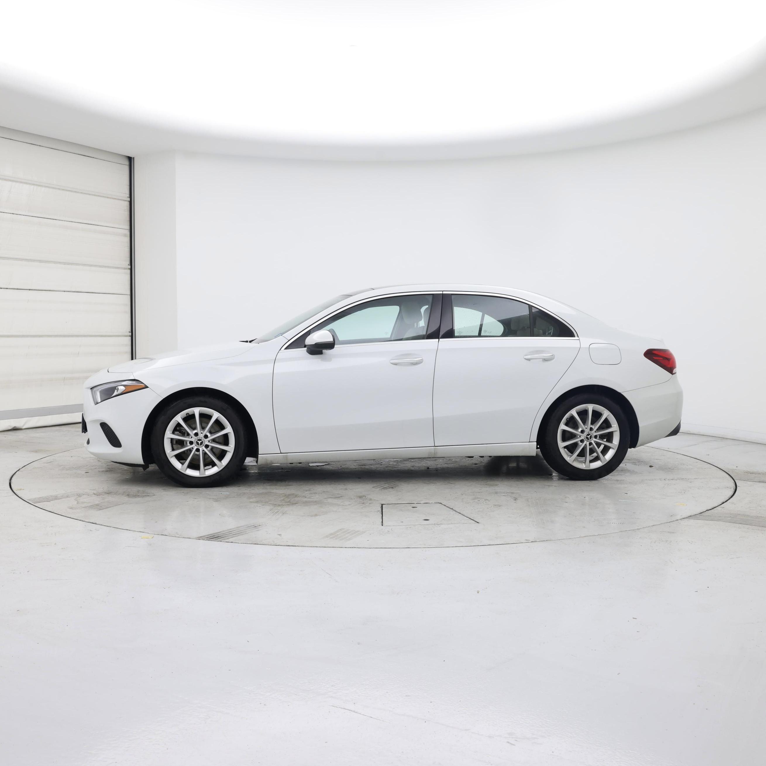 Thumbnail: 2020 Mercedes-Benz A-Class - 3