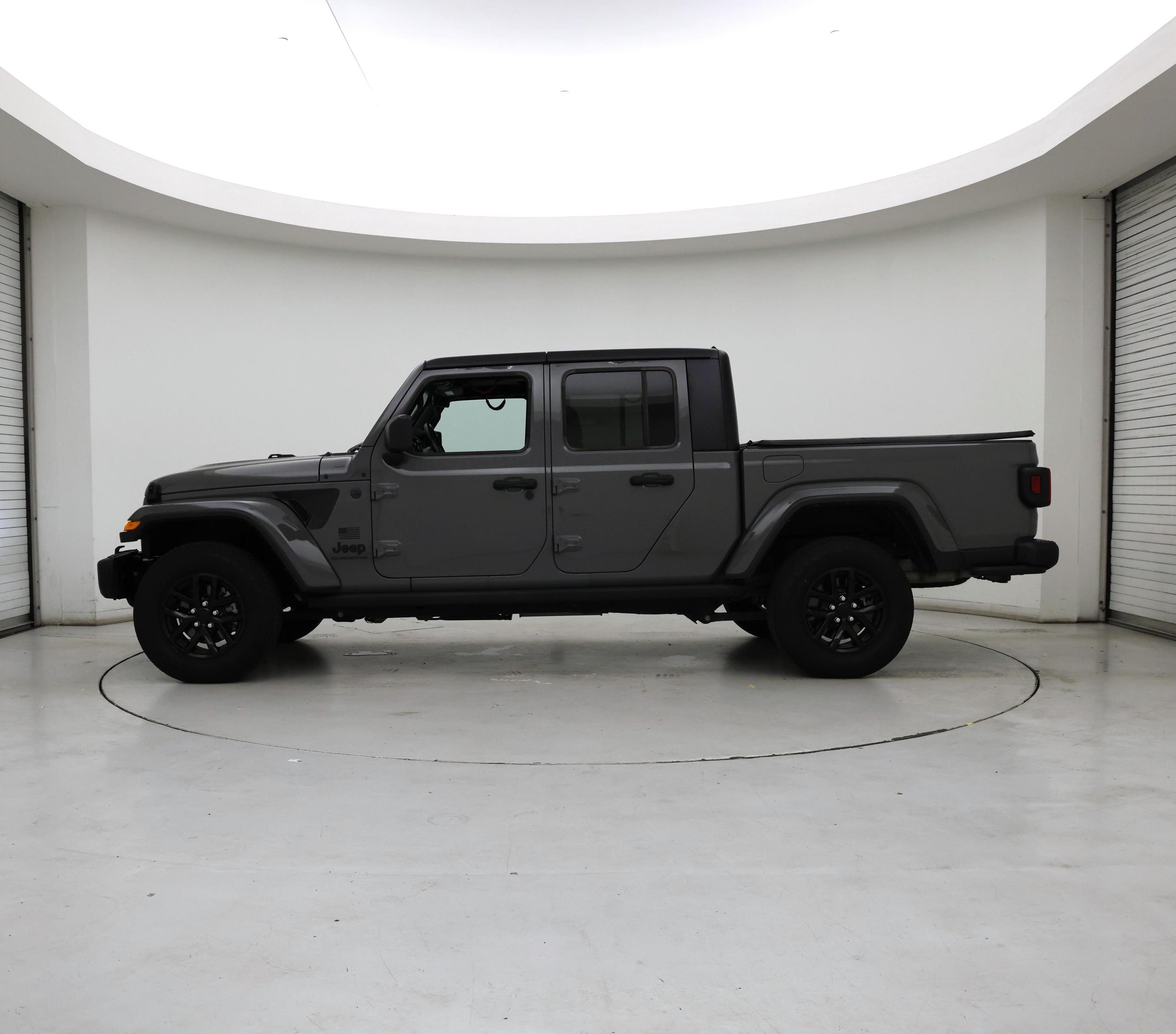 Thumbnail: 2023 Jeep Gladiator - 3