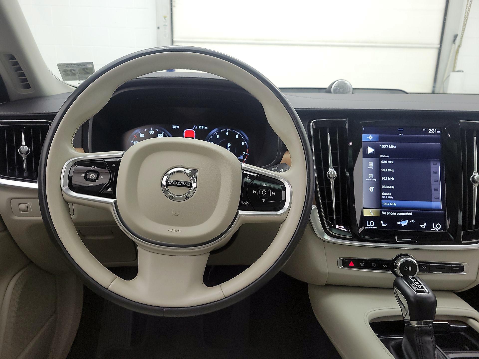 Thumbnail: 2017 Volvo S90 - 10
