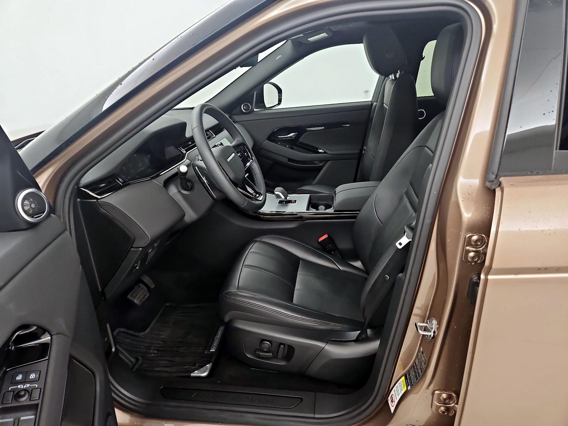 Thumbnail: 2024 Land Rover Range Rover Evoque - 11
