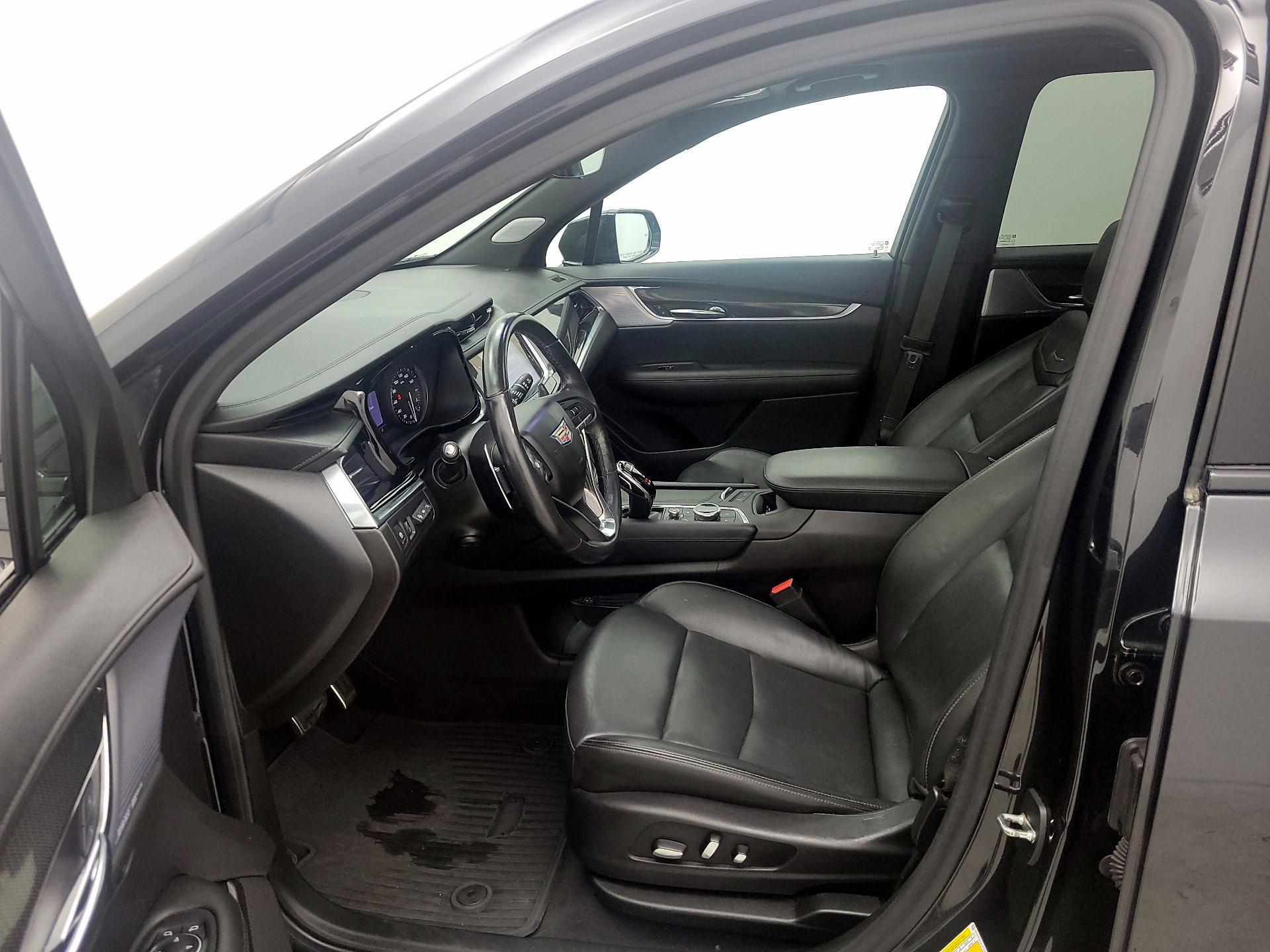 Thumbnail: 2020 Cadillac XT6 - 11