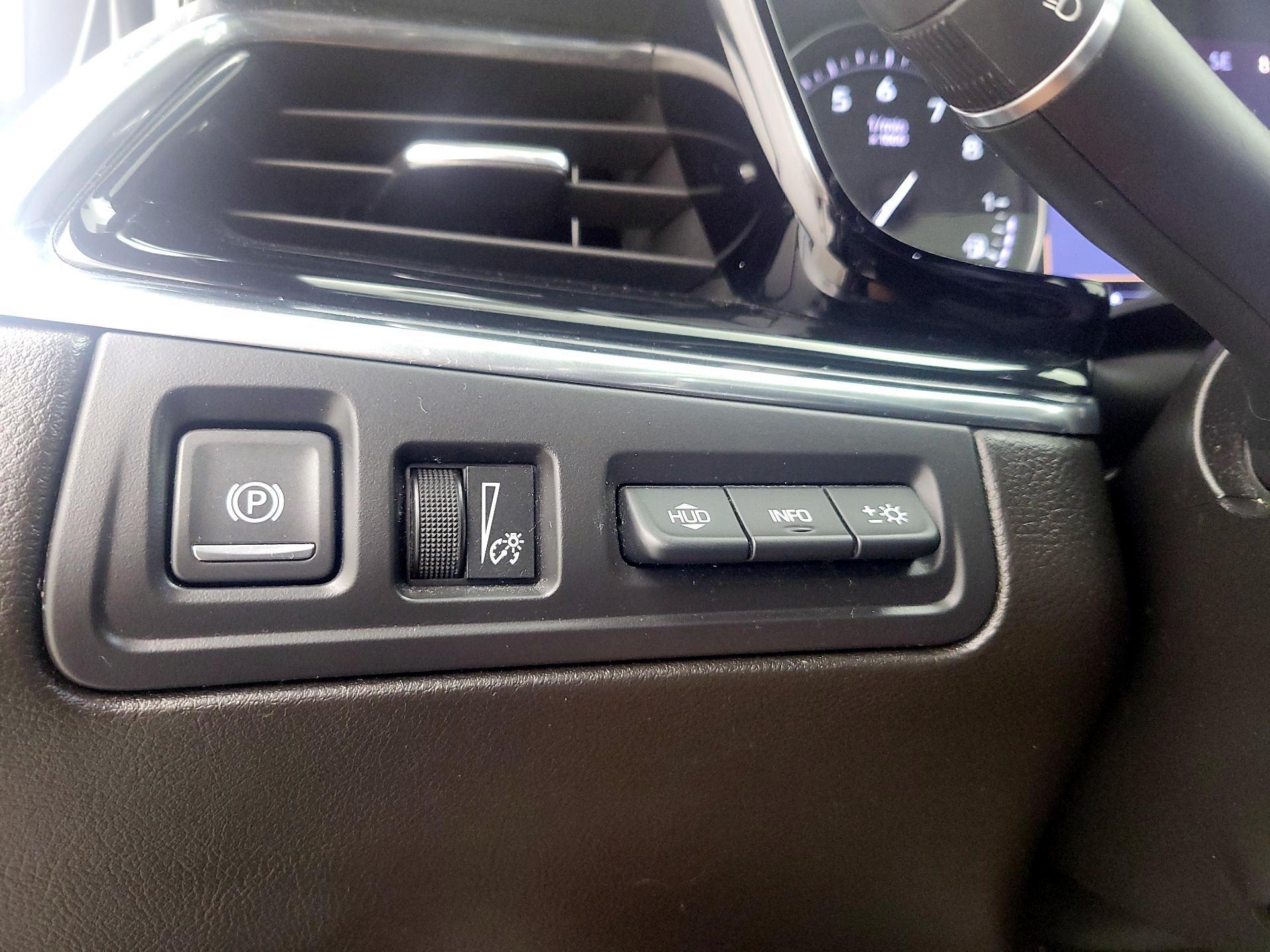 Thumbnail: 2020 Cadillac XT6 - 13