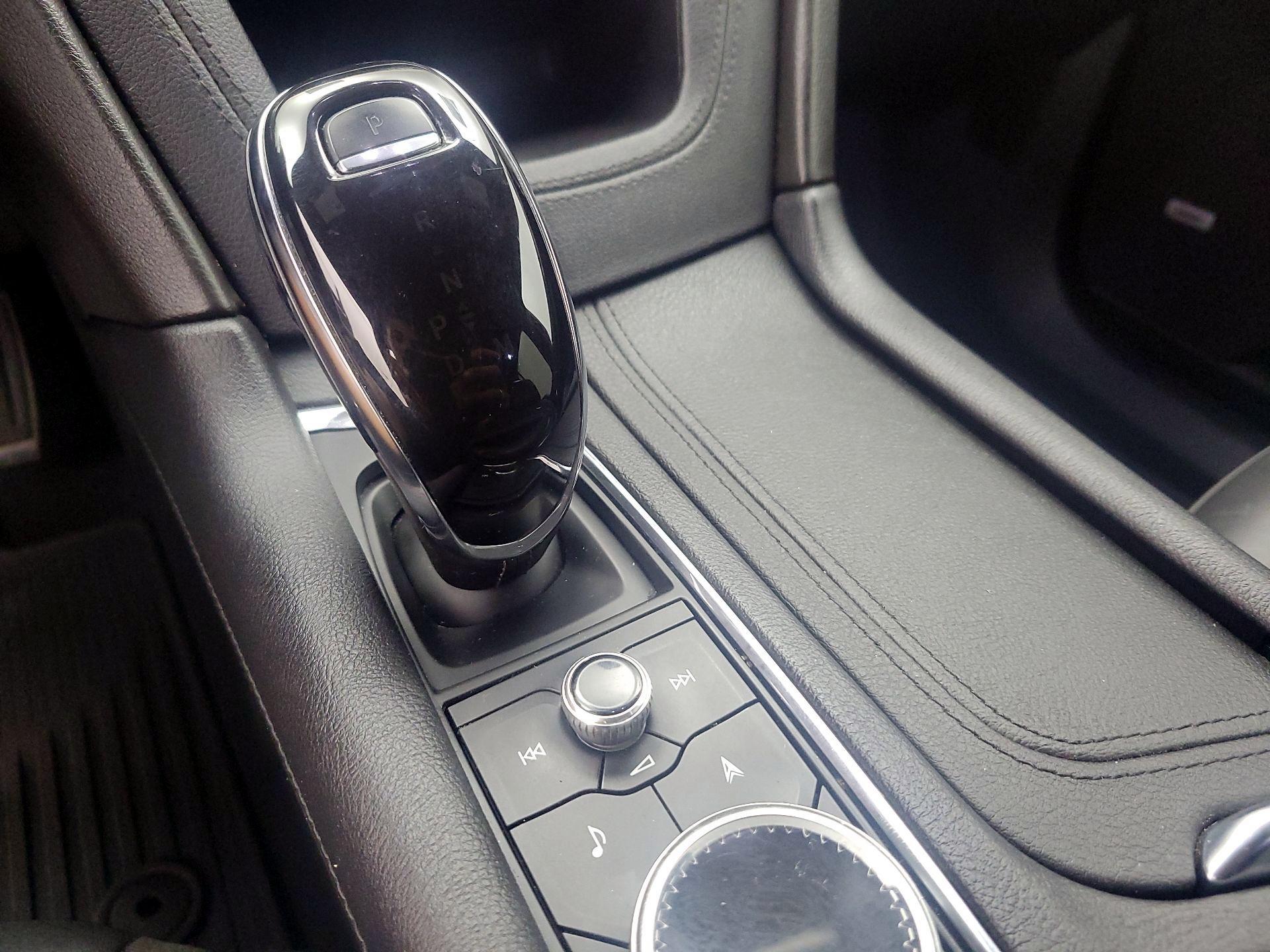 Thumbnail: 2020 Cadillac XT6 - 17