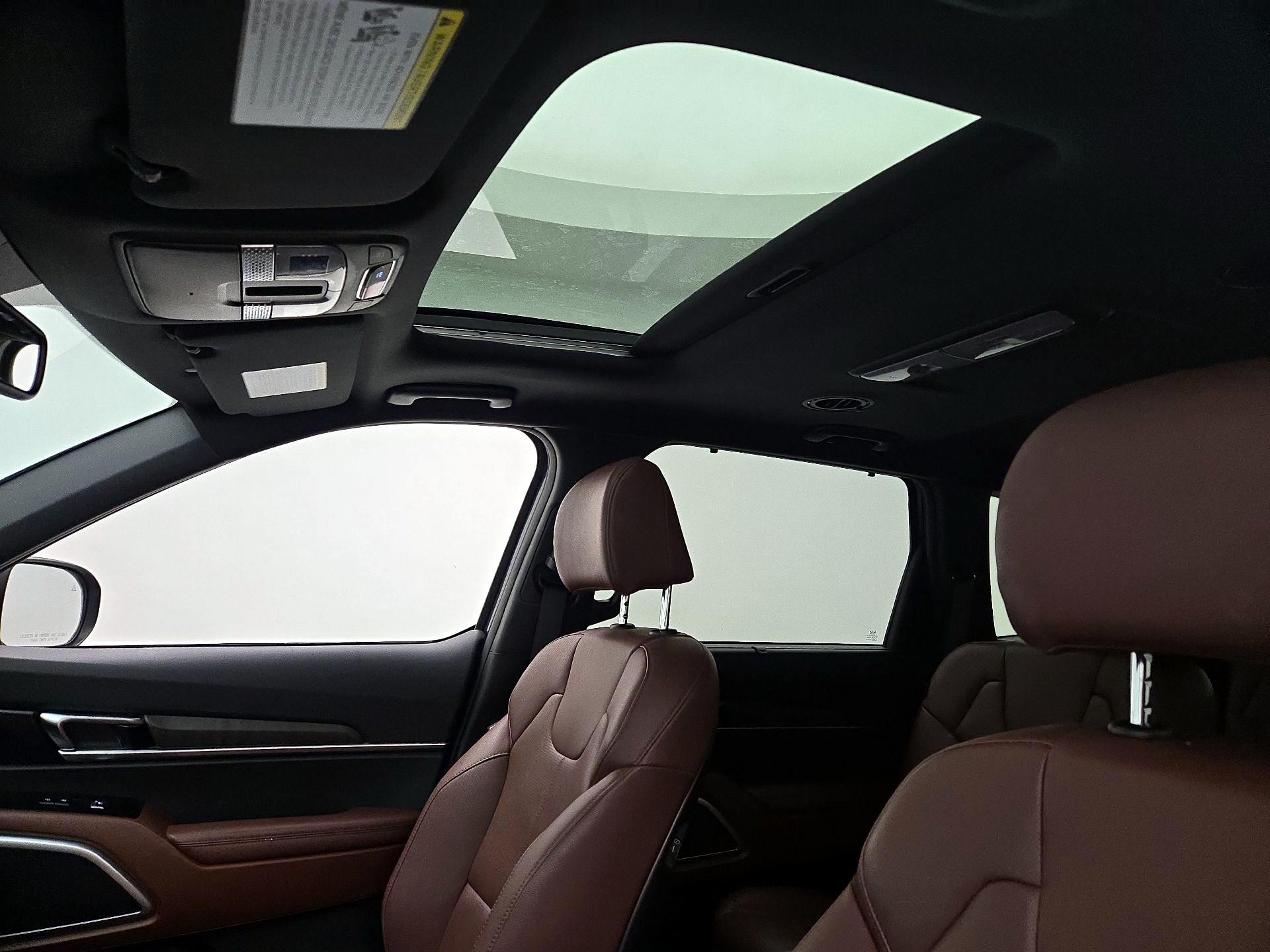 Thumbnail: 2023 Kia Telluride - 19