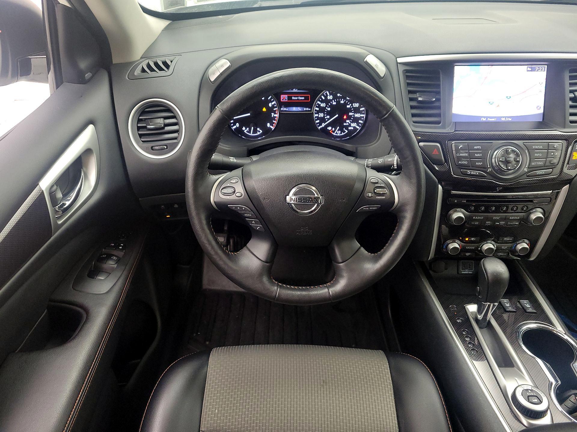 Thumbnail: 2020 Nissan Pathfinder - 10