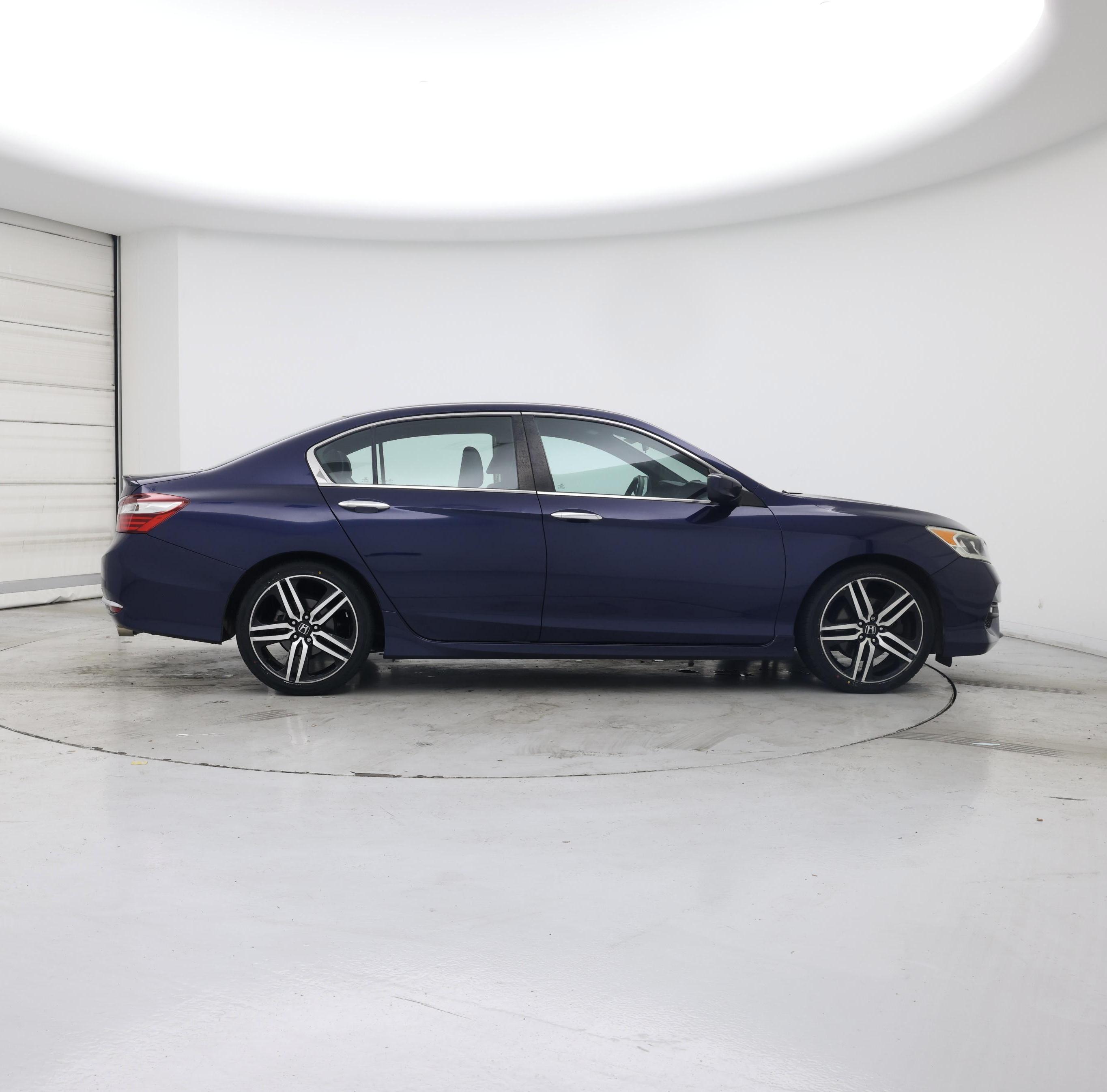Thumbnail: 2017 Honda Accord - 7