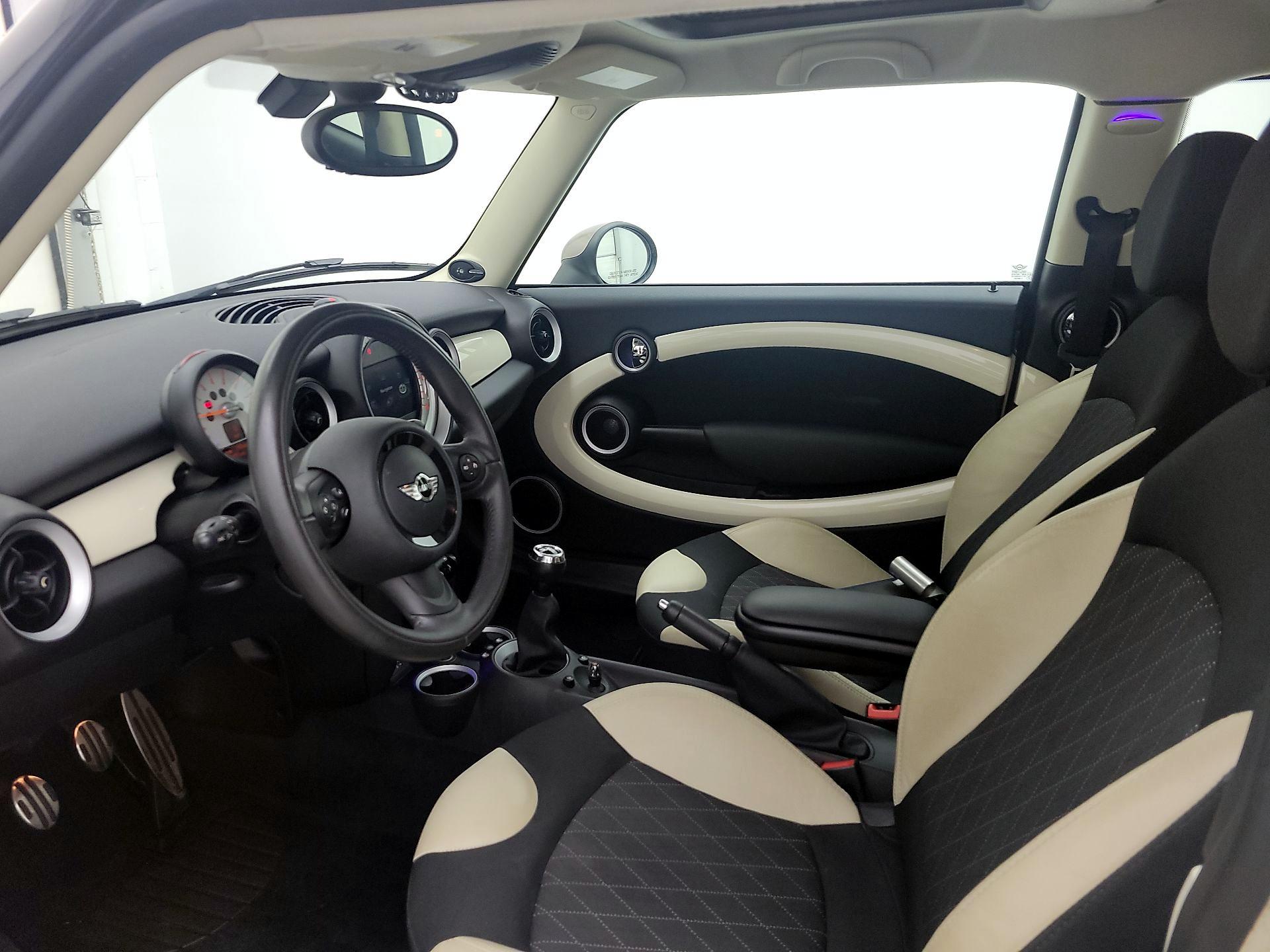 Thumbnail: 2014 MINI Cooper Clubman - 11