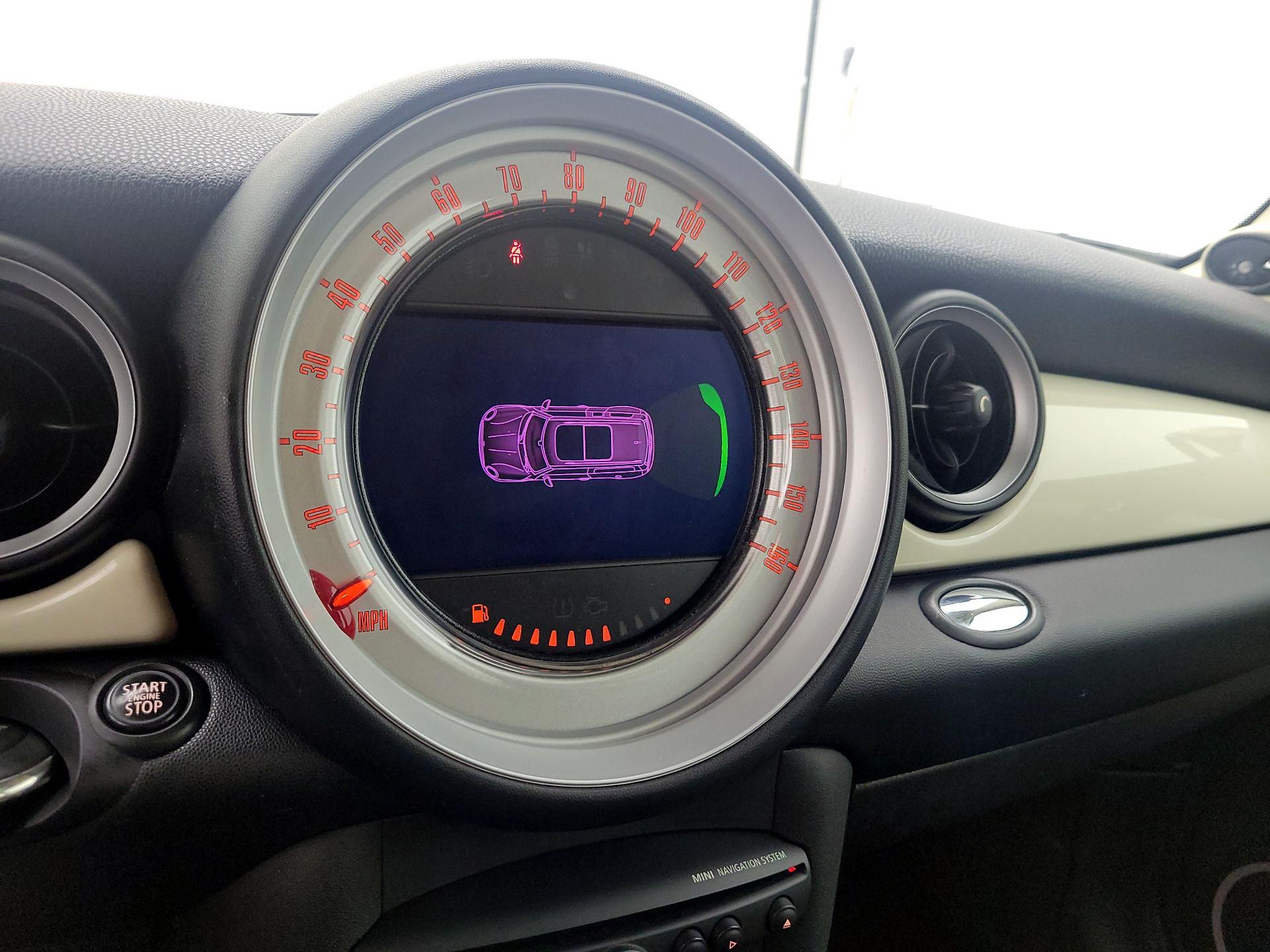 Thumbnail: 2014 MINI Cooper Clubman - 14