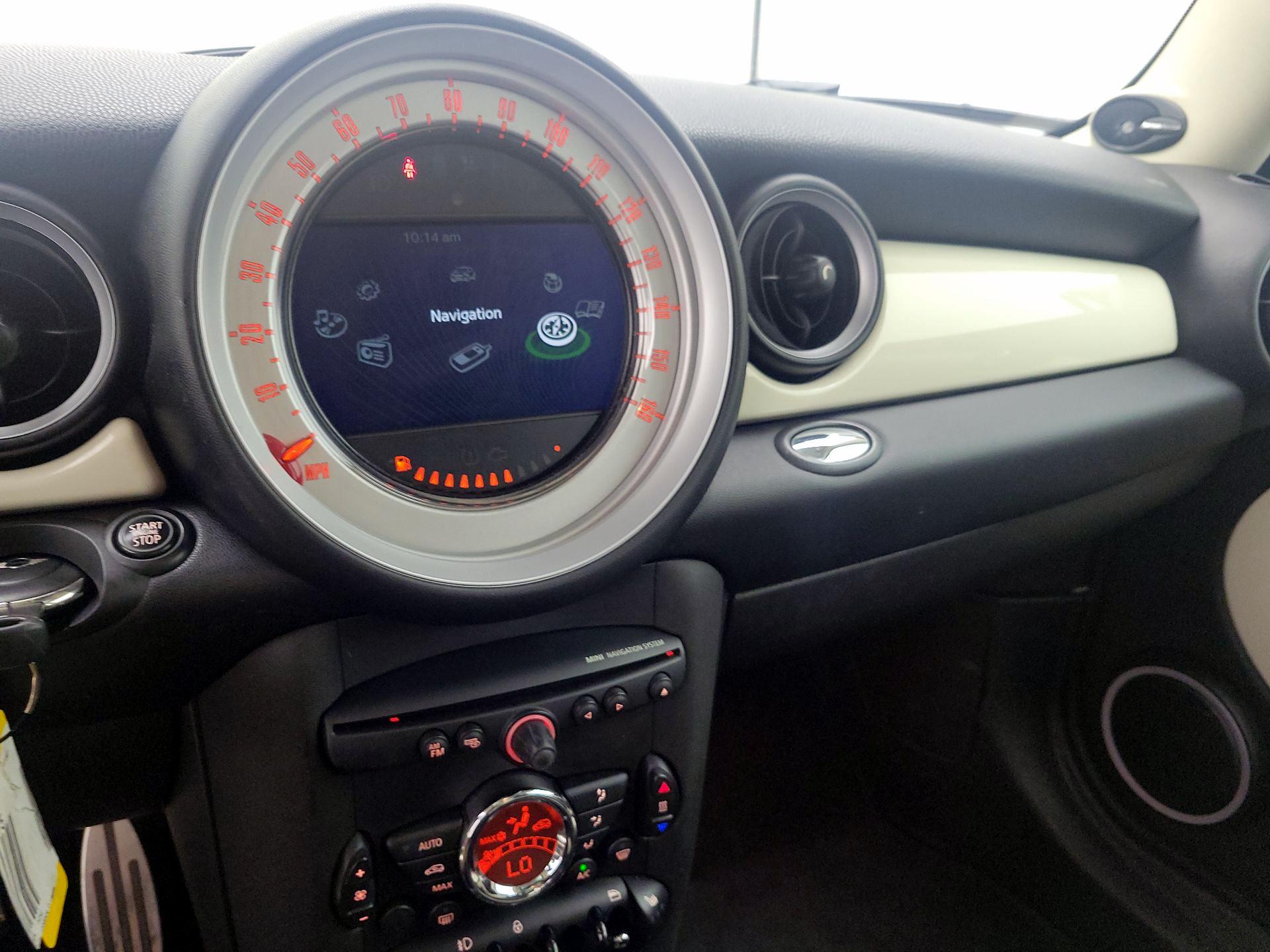 Thumbnail: 2014 MINI Cooper Clubman - 16