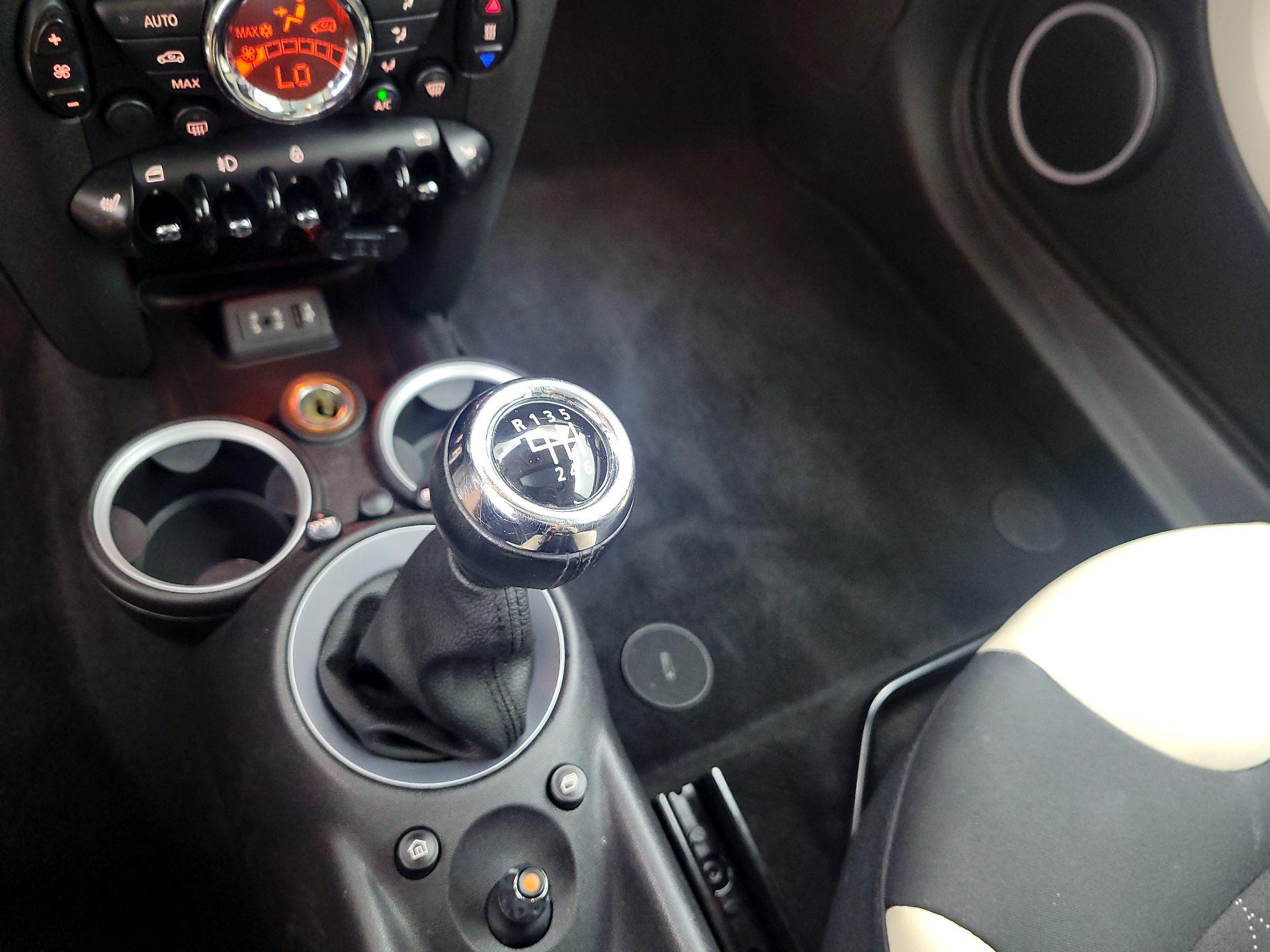 Thumbnail: 2014 MINI Cooper Clubman - 17