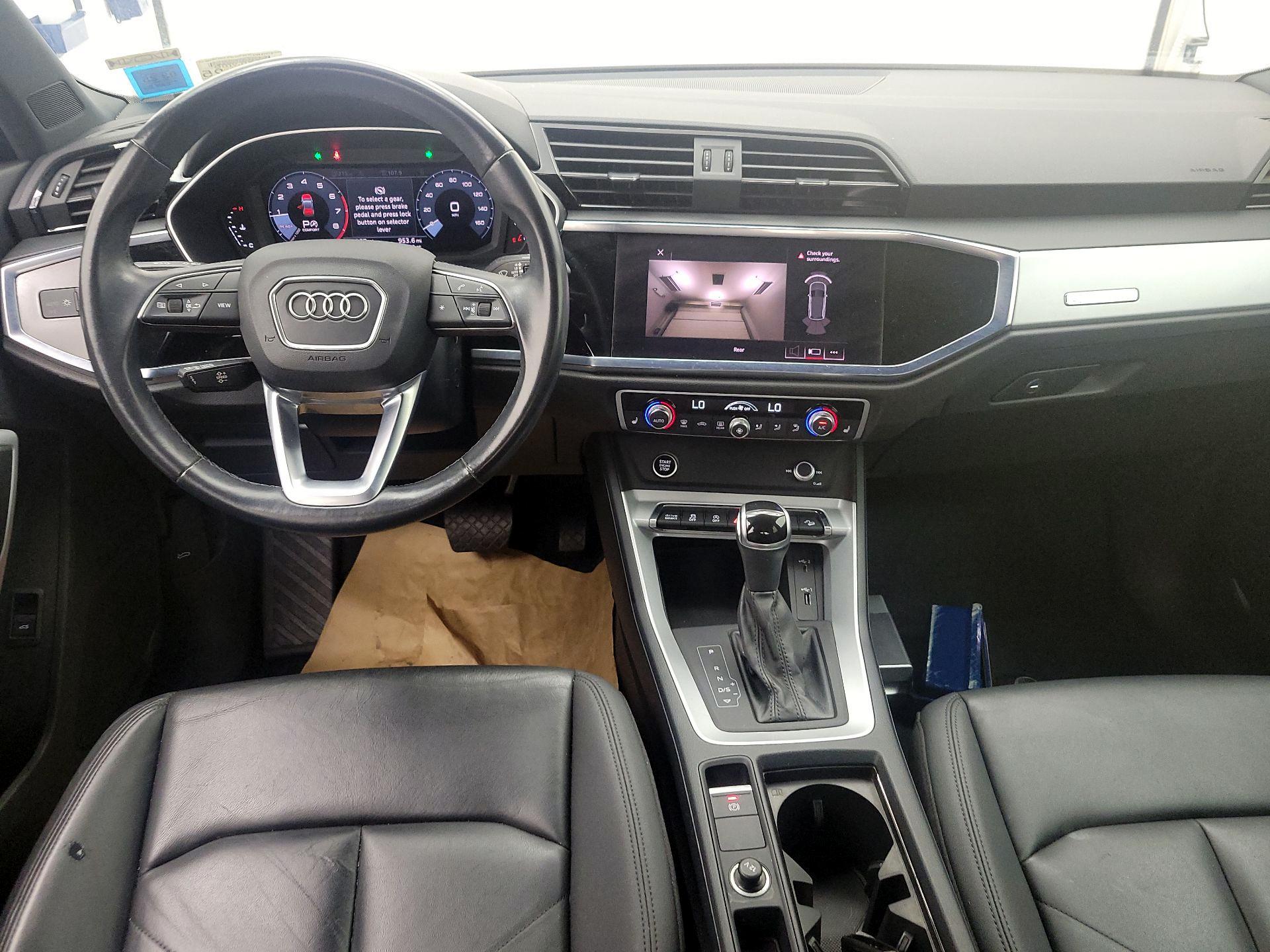 Thumbnail: 2021 Audi Q3 - 9