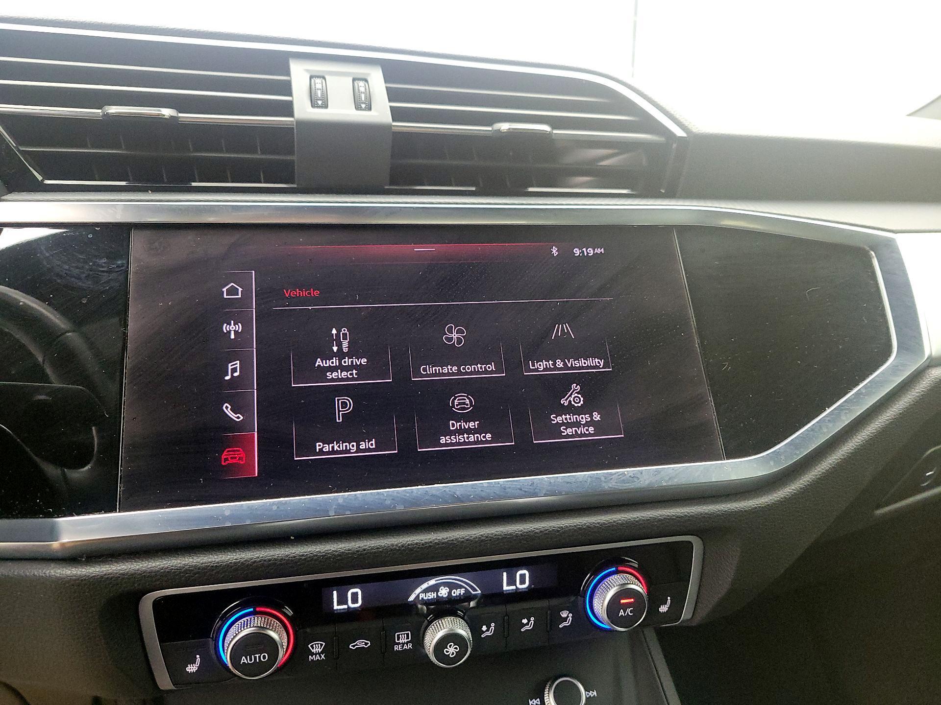Thumbnail: 2021 Audi Q3 - 15