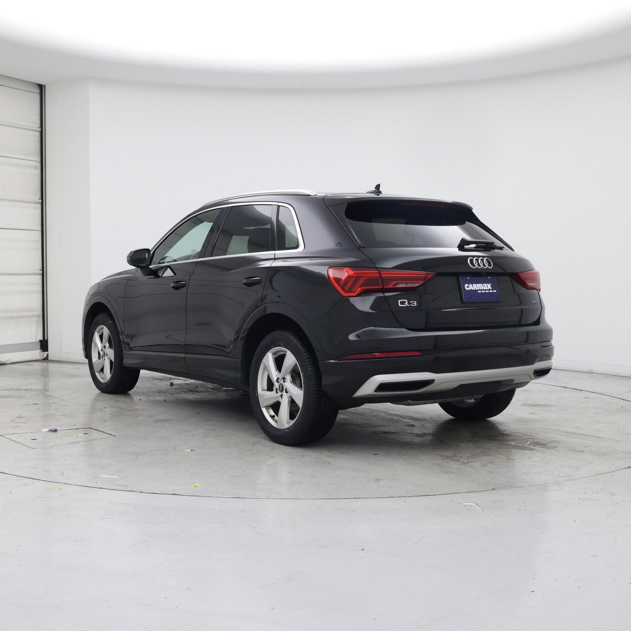 Thumbnail: 2021 Audi Q3 - 2