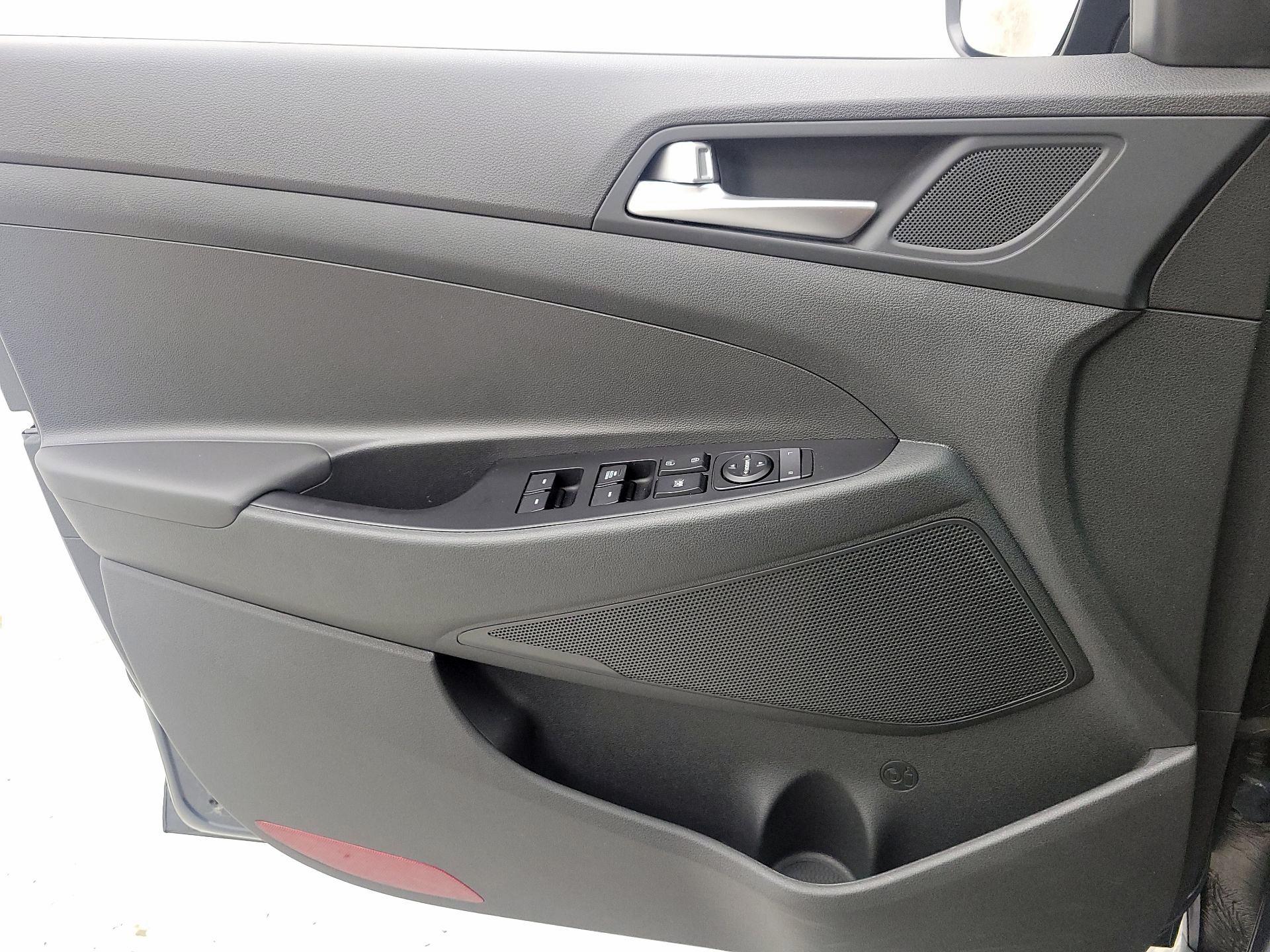 Thumbnail: 2021 Hyundai Tucson - 12