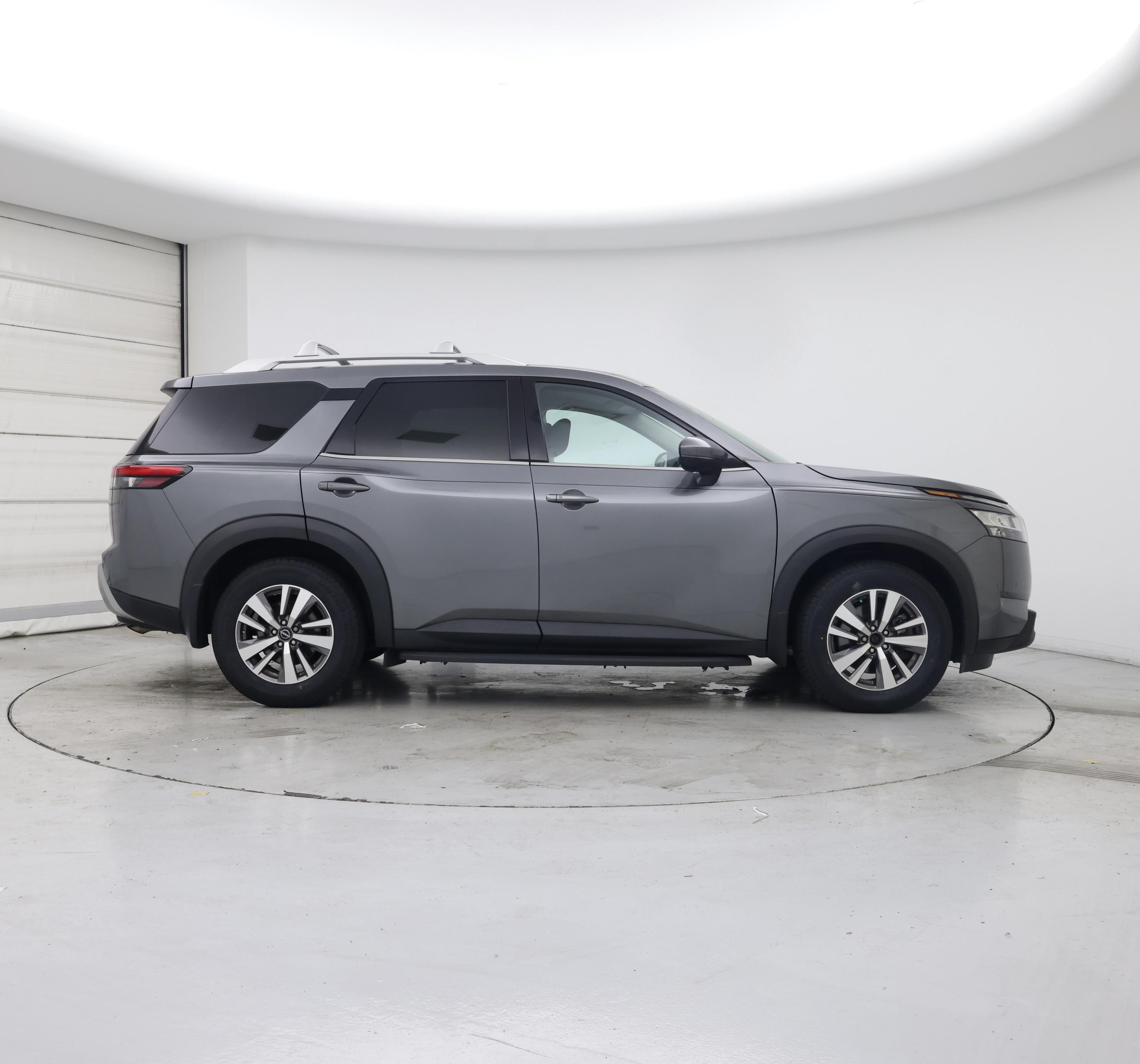 Thumbnail: 2022 Nissan Pathfinder - 7