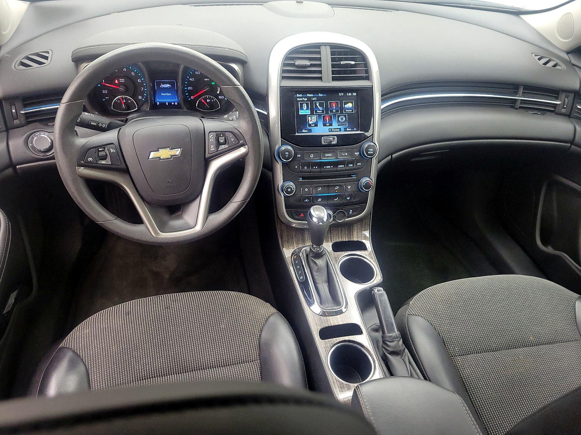 Thumbnail: 2015 Chevrolet Malibu - 9