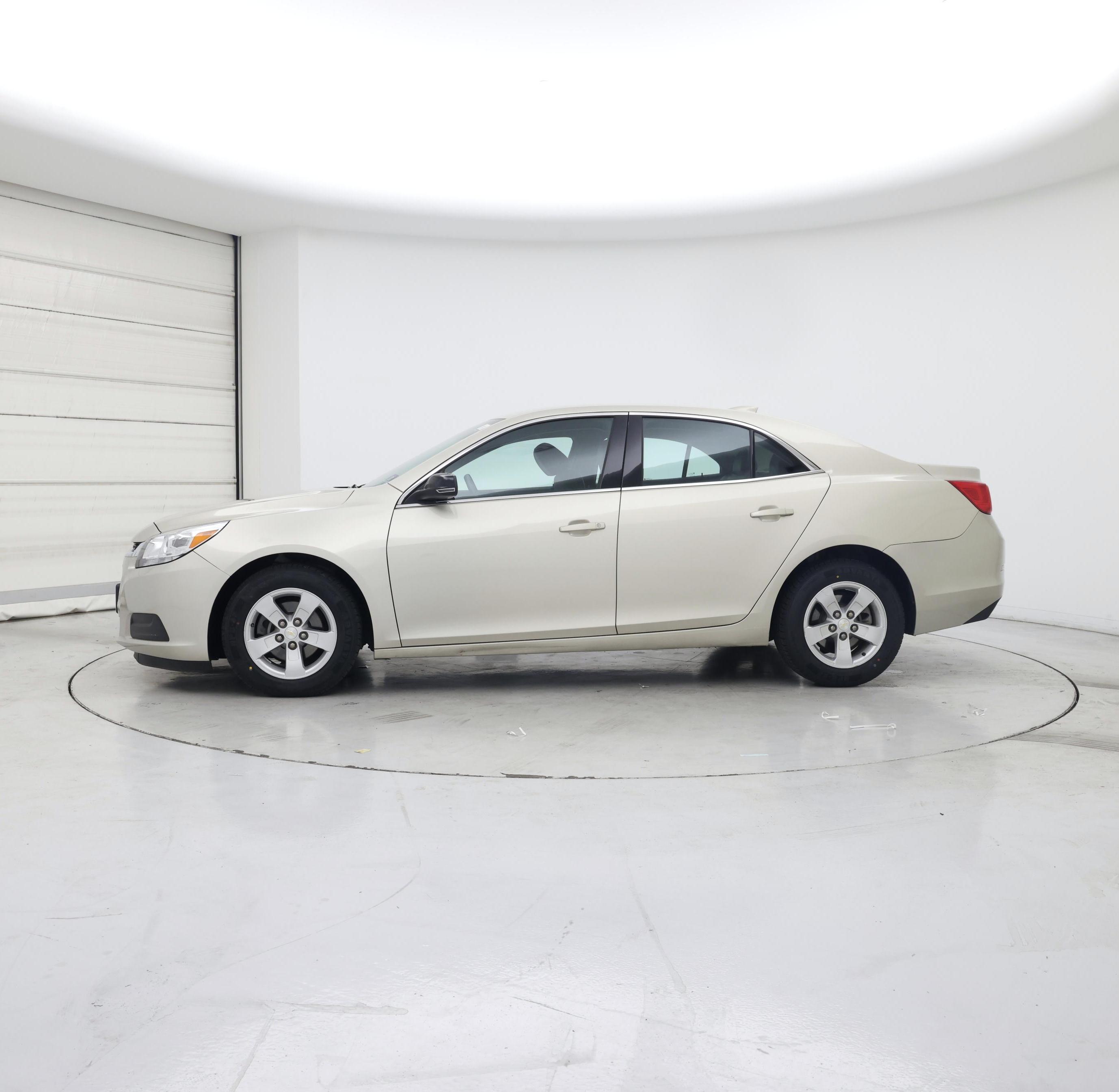 Thumbnail: 2015 Chevrolet Malibu - 3