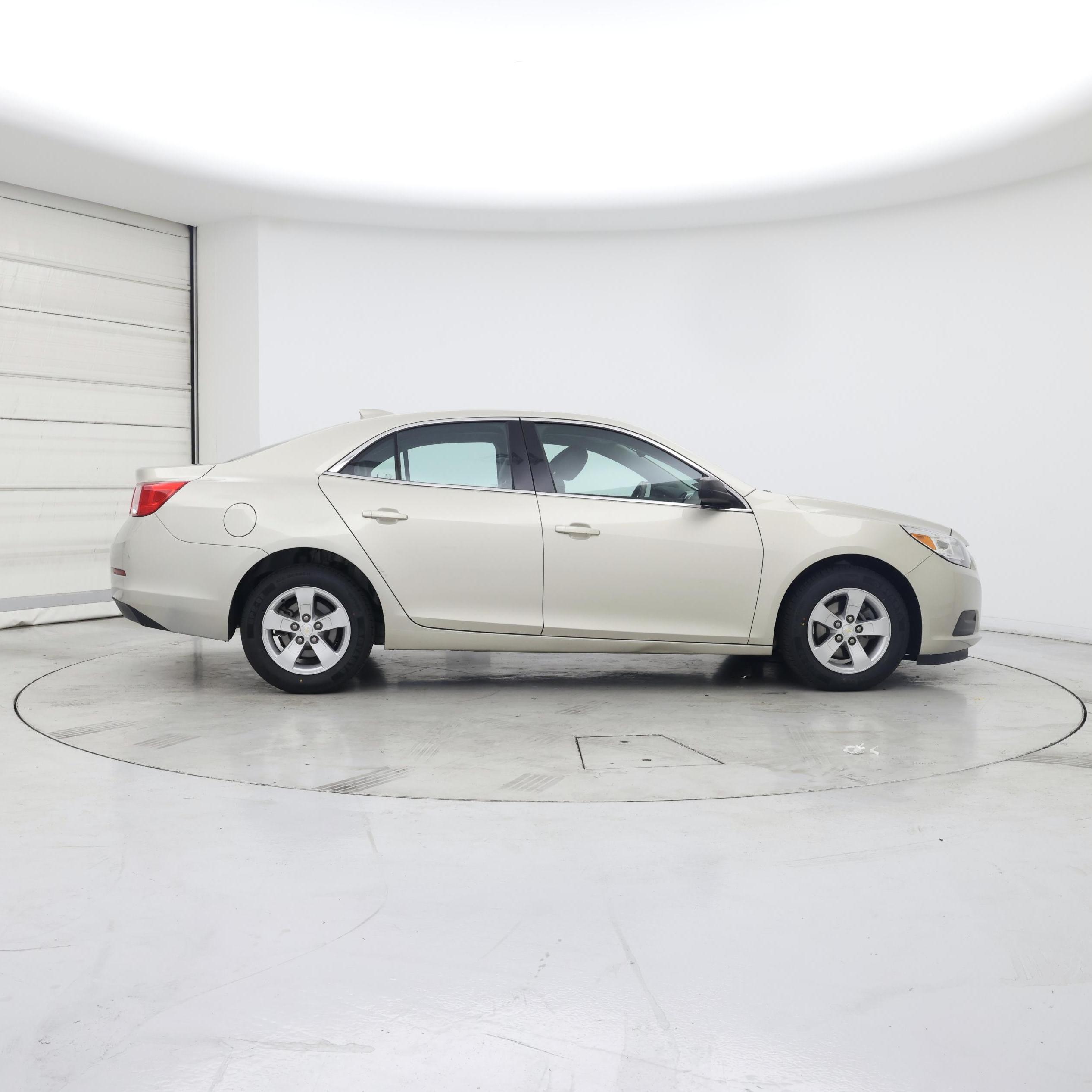 Thumbnail: 2015 Chevrolet Malibu - 7