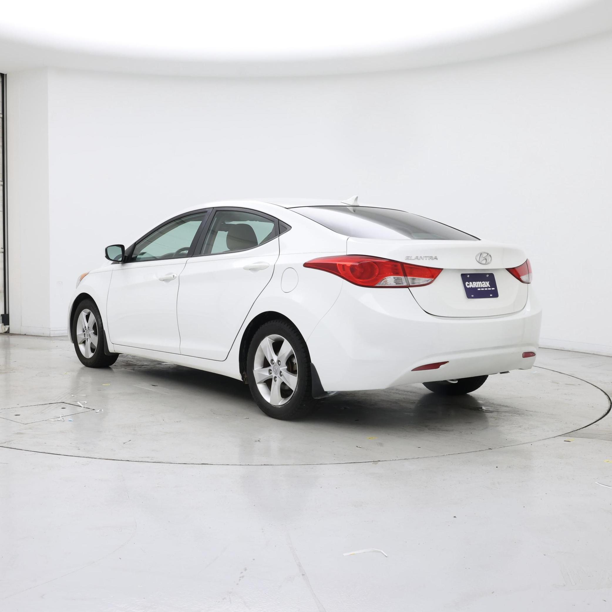 Thumbnail: 2013 Hyundai Elantra - 2