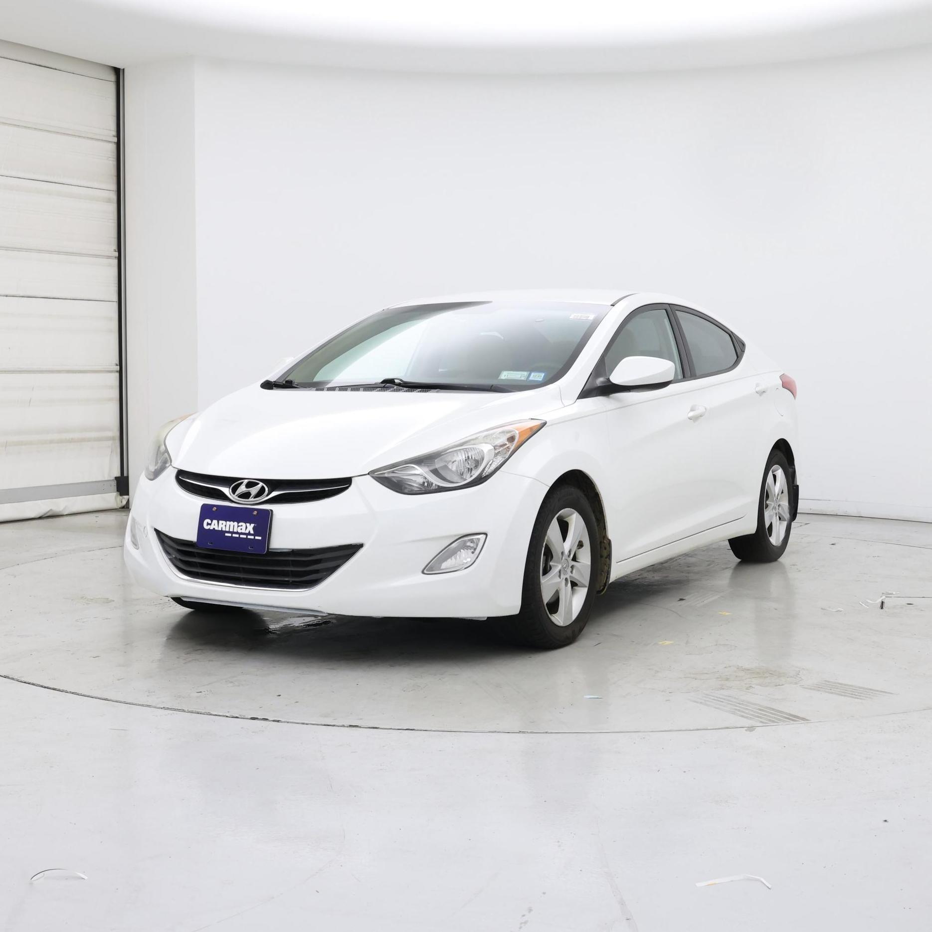 Thumbnail: 2013 Hyundai Elantra - 4