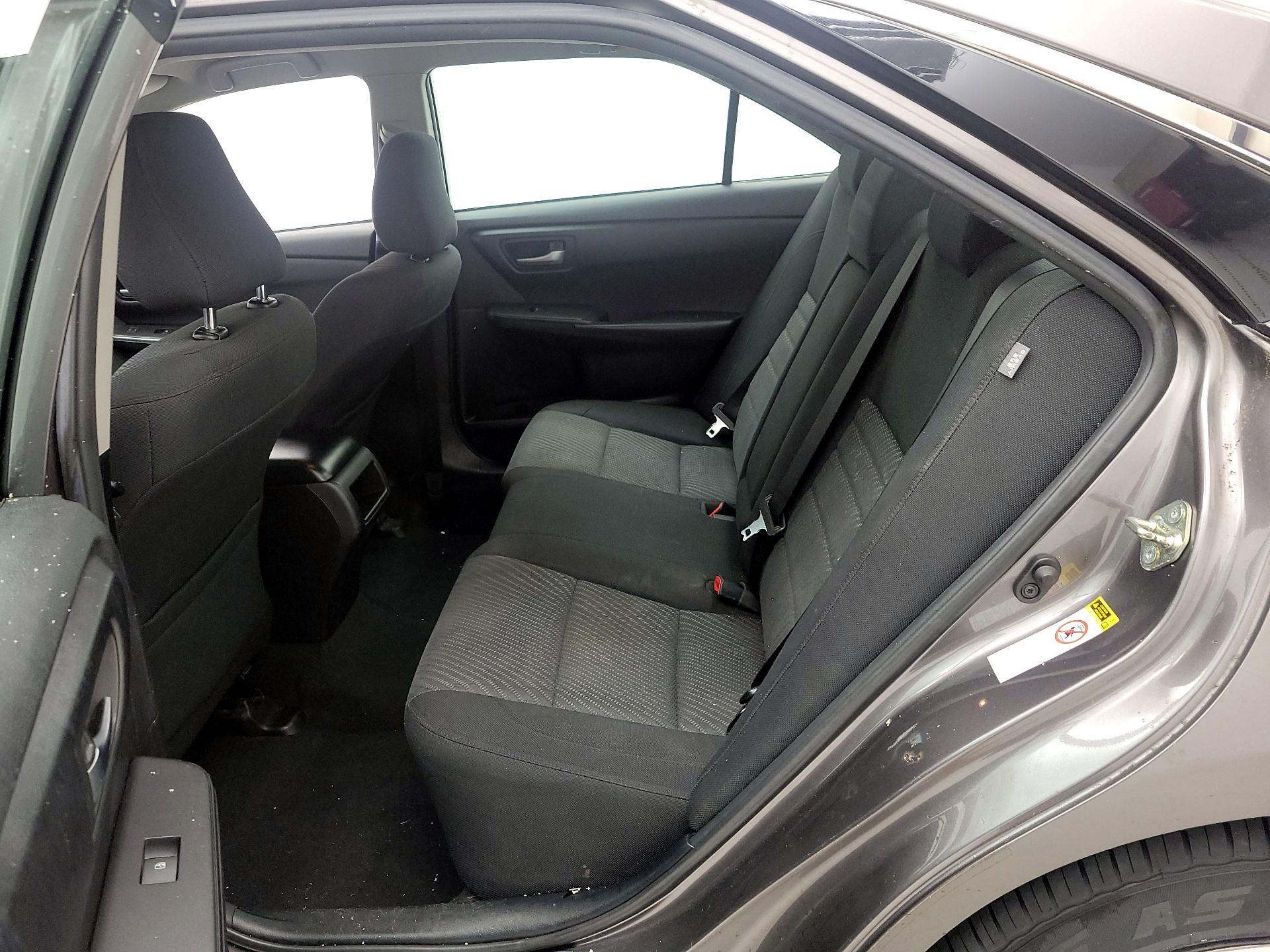 Thumbnail: 2016 Toyota Camry - 19