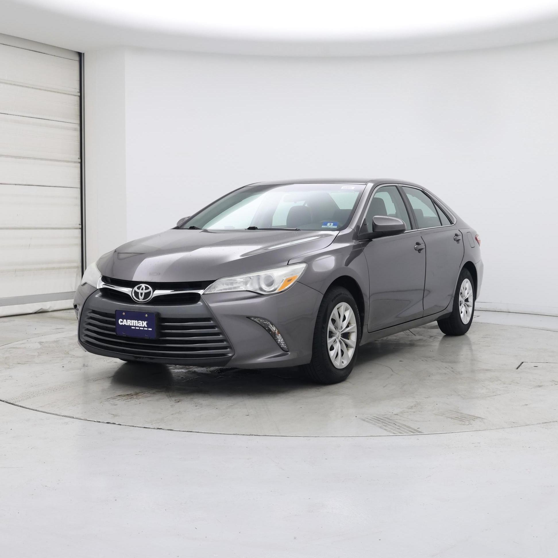 Thumbnail: 2016 Toyota Camry - 4