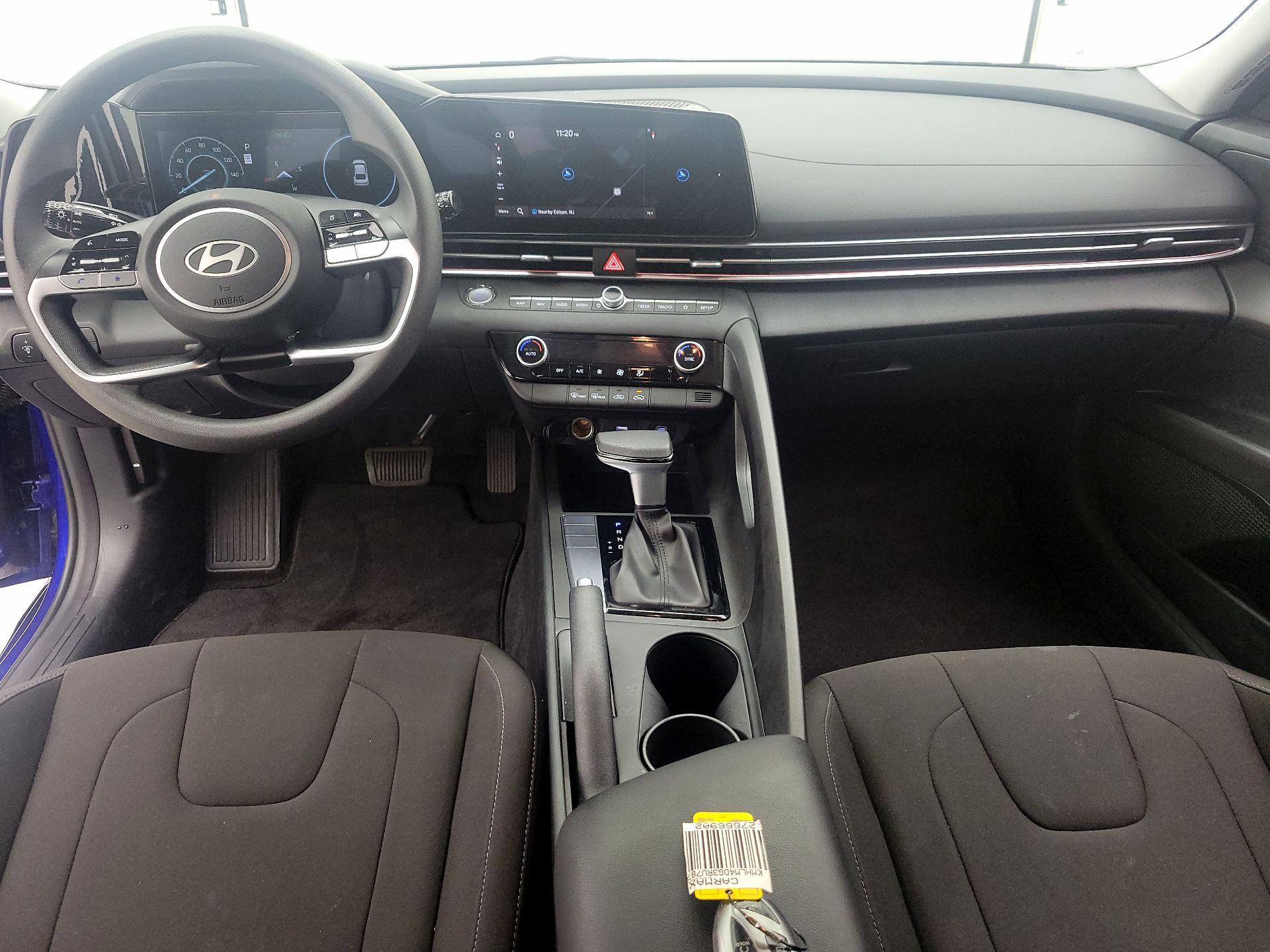 Thumbnail: 2024 Hyundai Elantra - 9