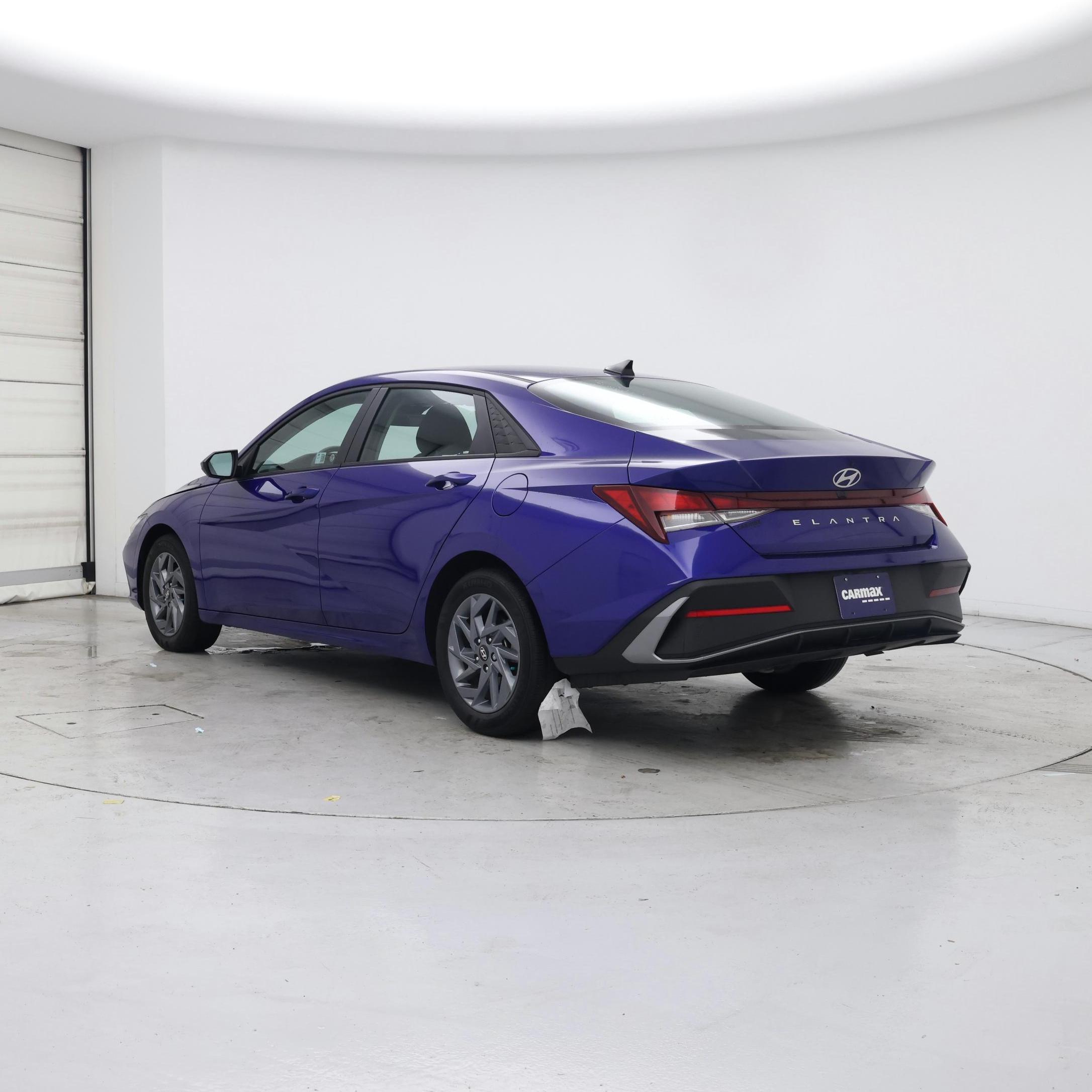 Thumbnail: 2024 Hyundai Elantra - 2