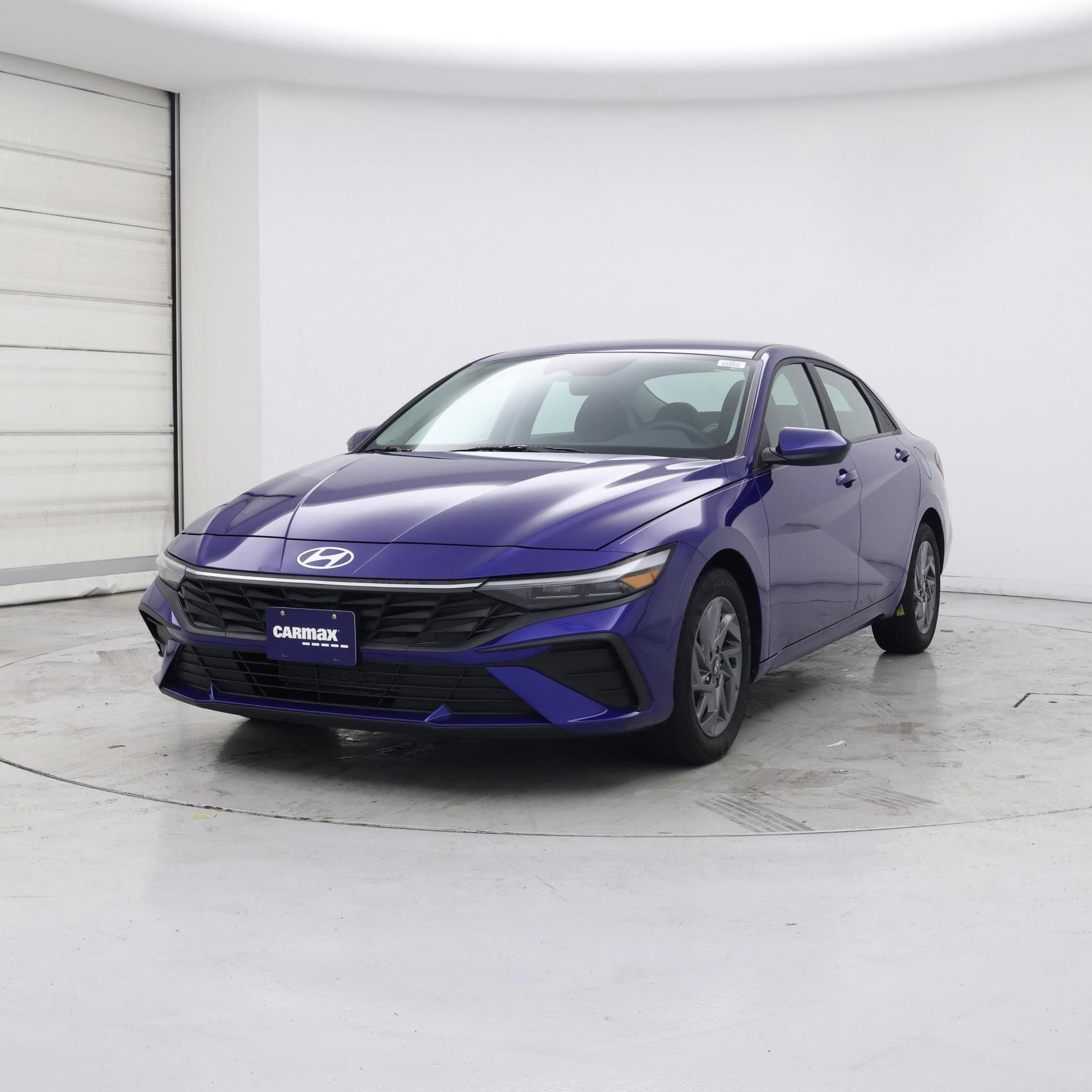 Thumbnail: 2024 Hyundai Elantra - 4