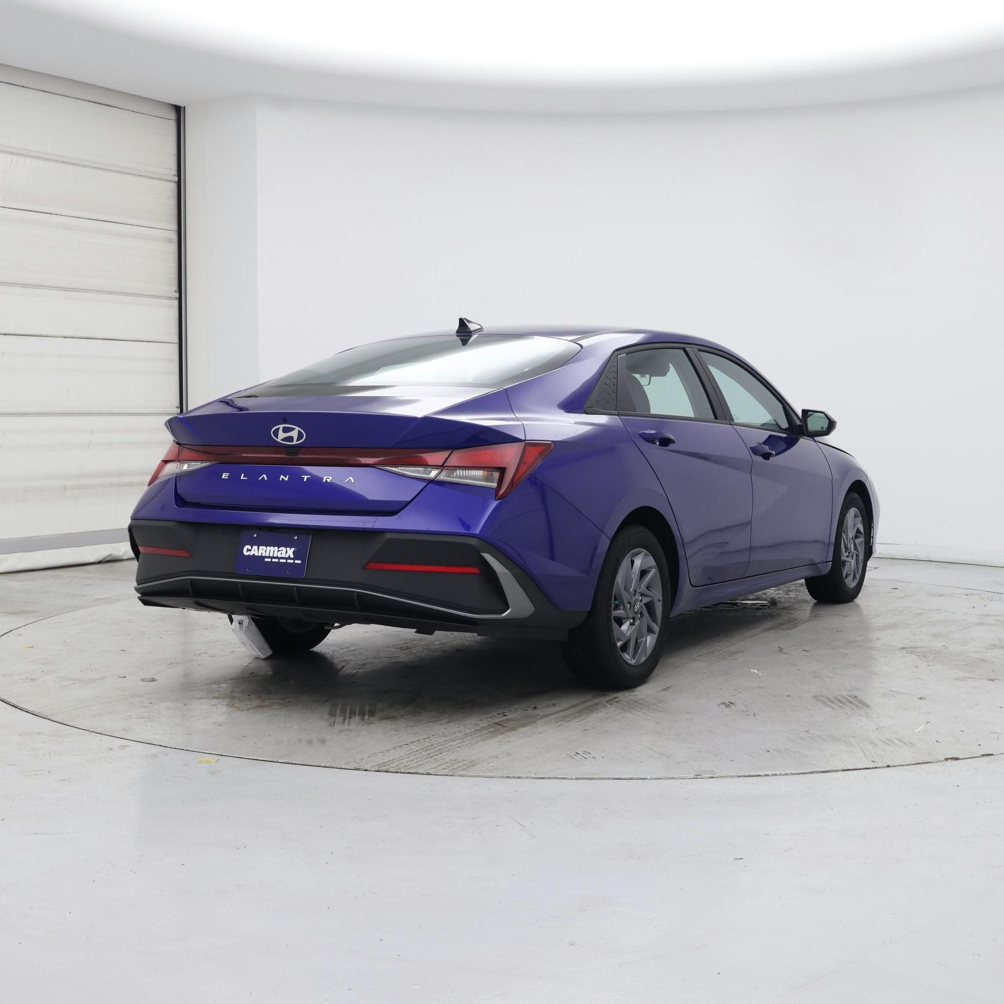 Thumbnail: 2024 Hyundai Elantra - 8